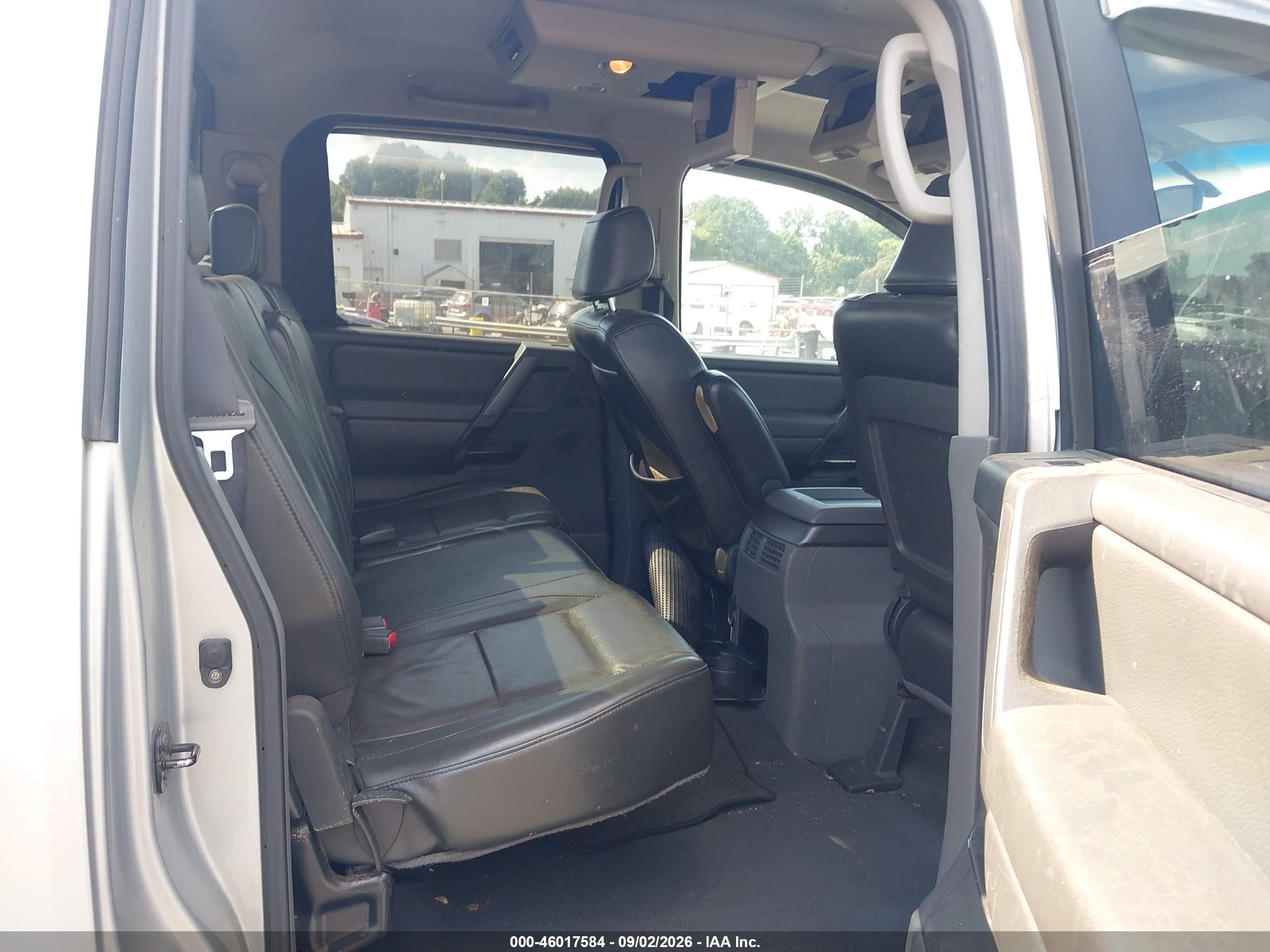 2007 Nissan Titan Le Серебряный vin: 1N6BA07B97N230000