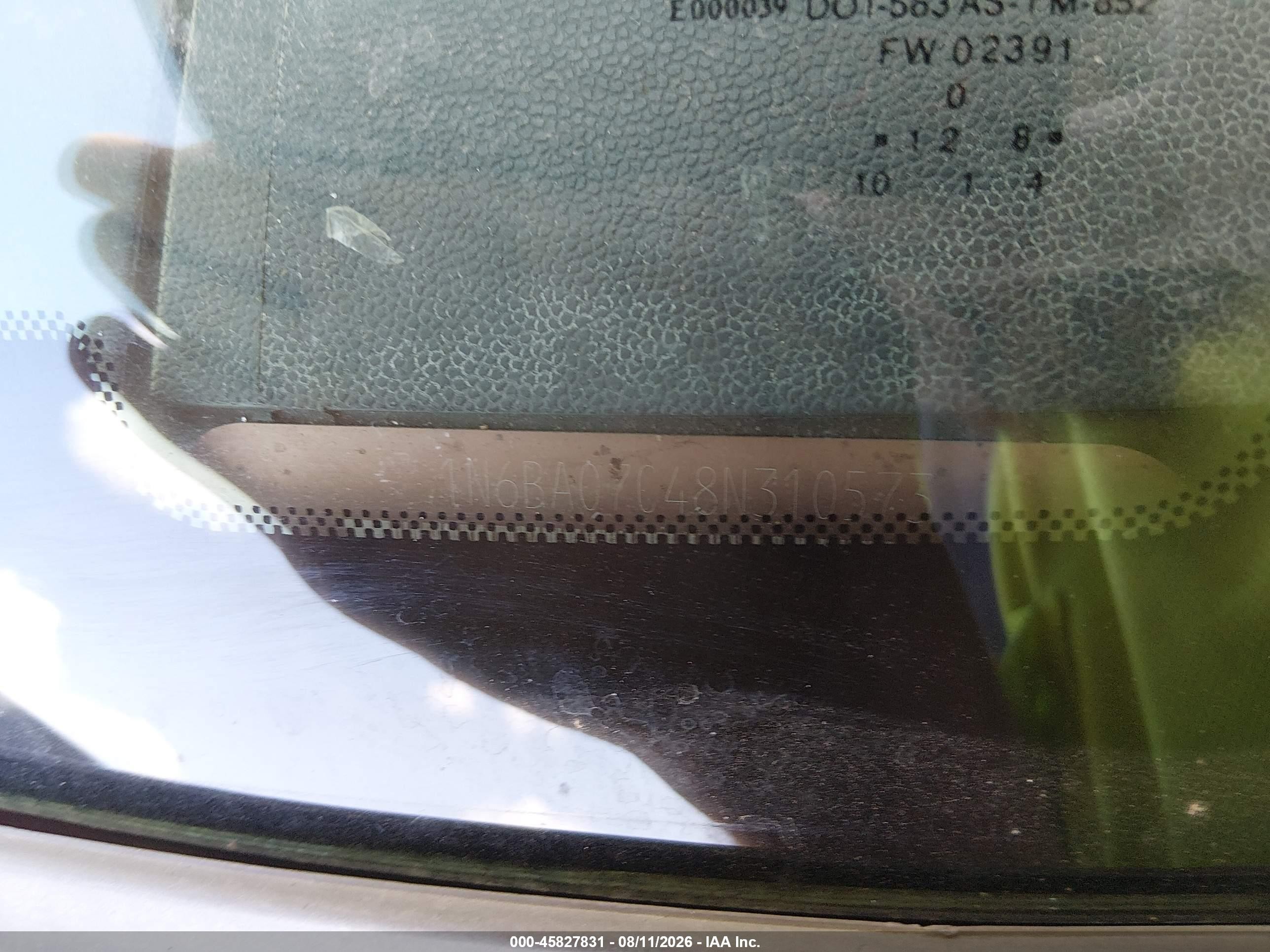 2008 Nissan Titan Le Red vin: 1N6BA07C48N310573
