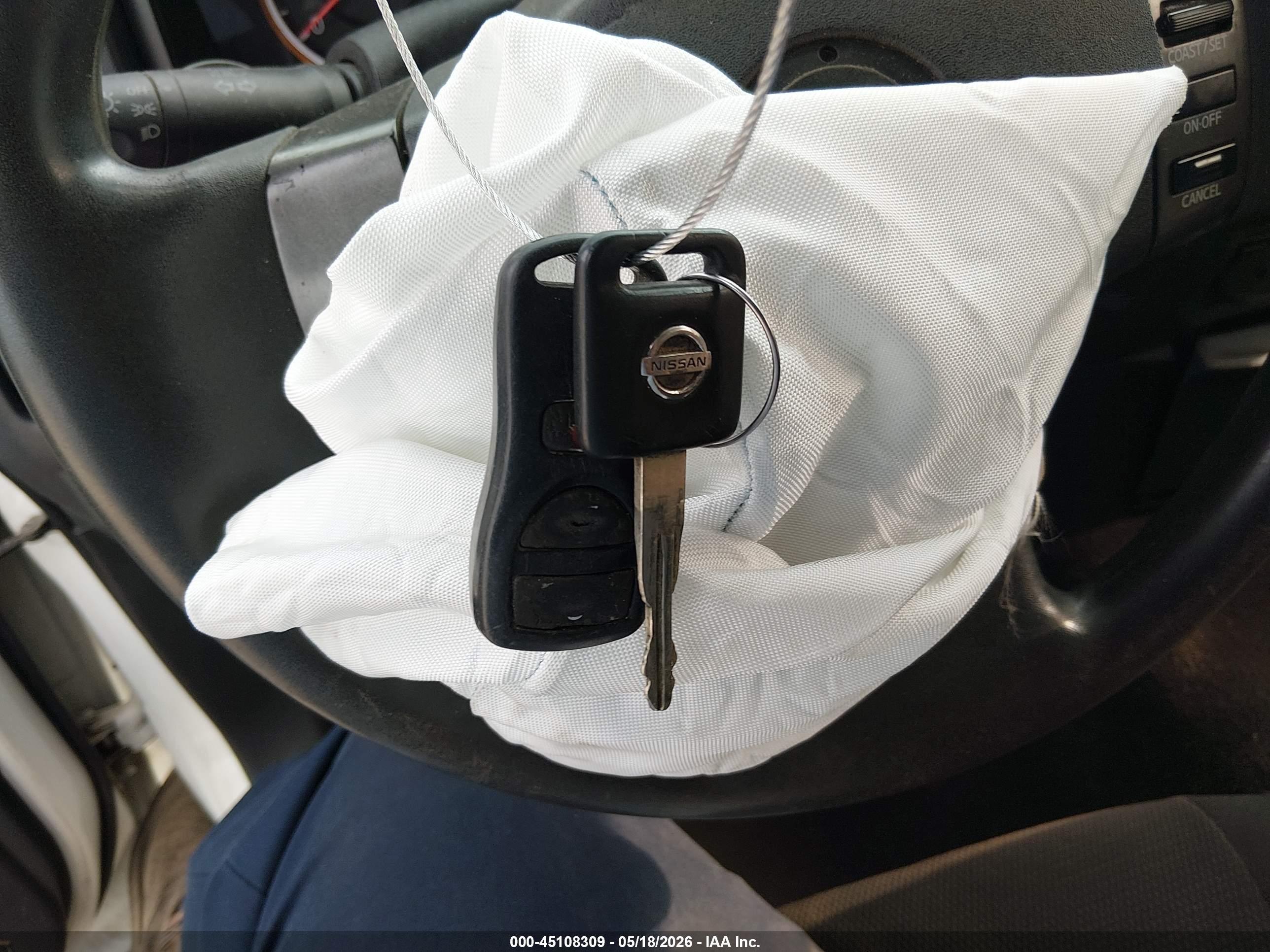 2009 Nissan Titan Xe White vin: 1N6BA07D09N310208