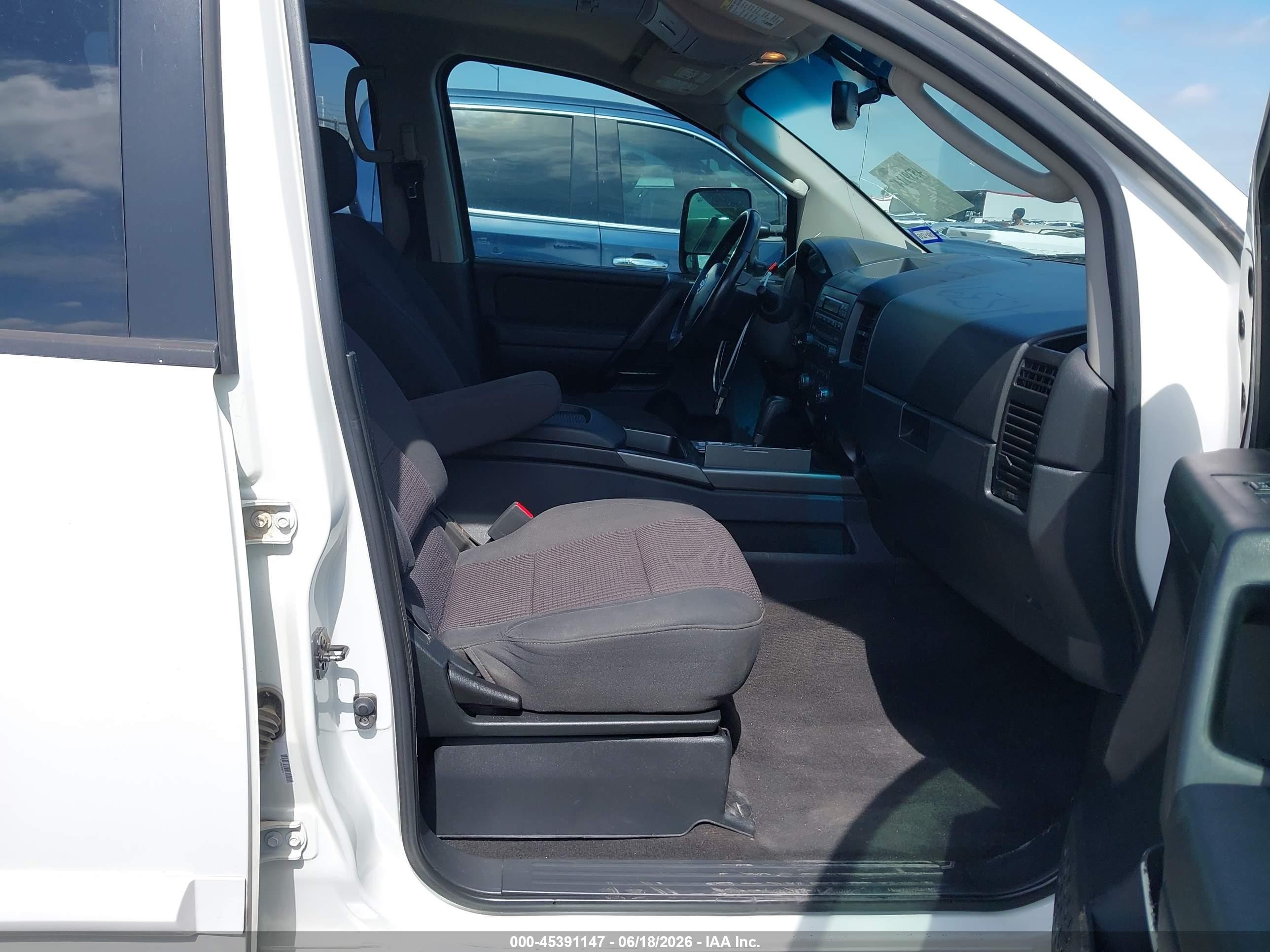2008 Nissan Titan Se White vin: 1N6BA07G88N320221