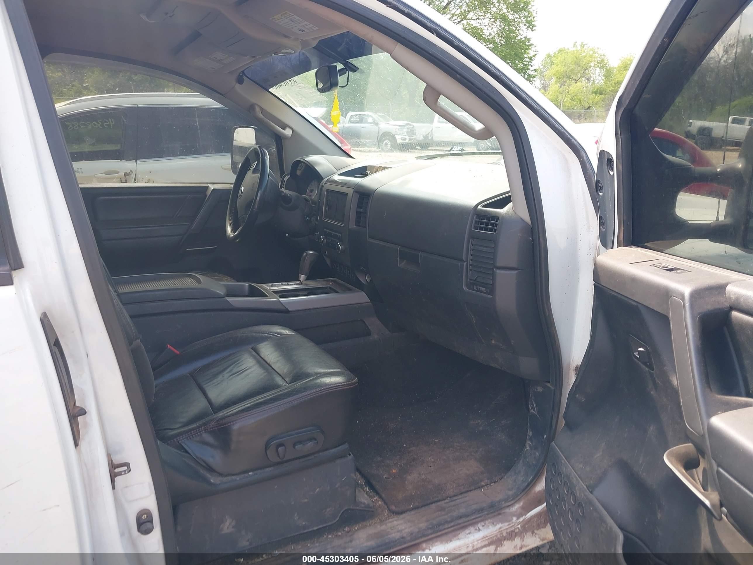 2012 Nissan Titan Pro-4x White vin: 1N6BA0CC8CN309098