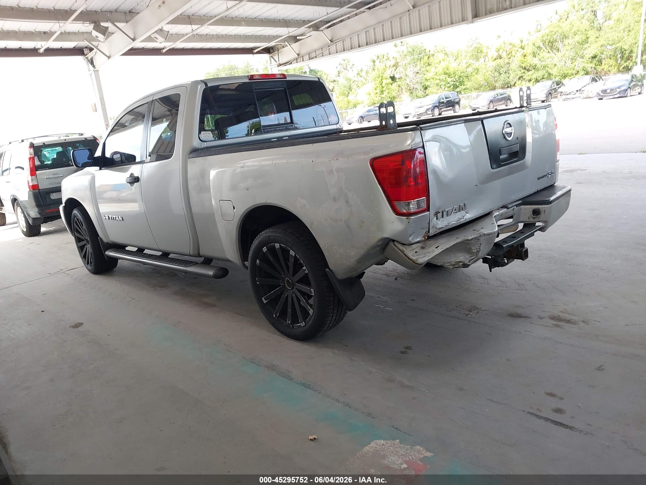 2010 Nissan Titan Xe Silver vin: 1N6BA0CH4AN322133
