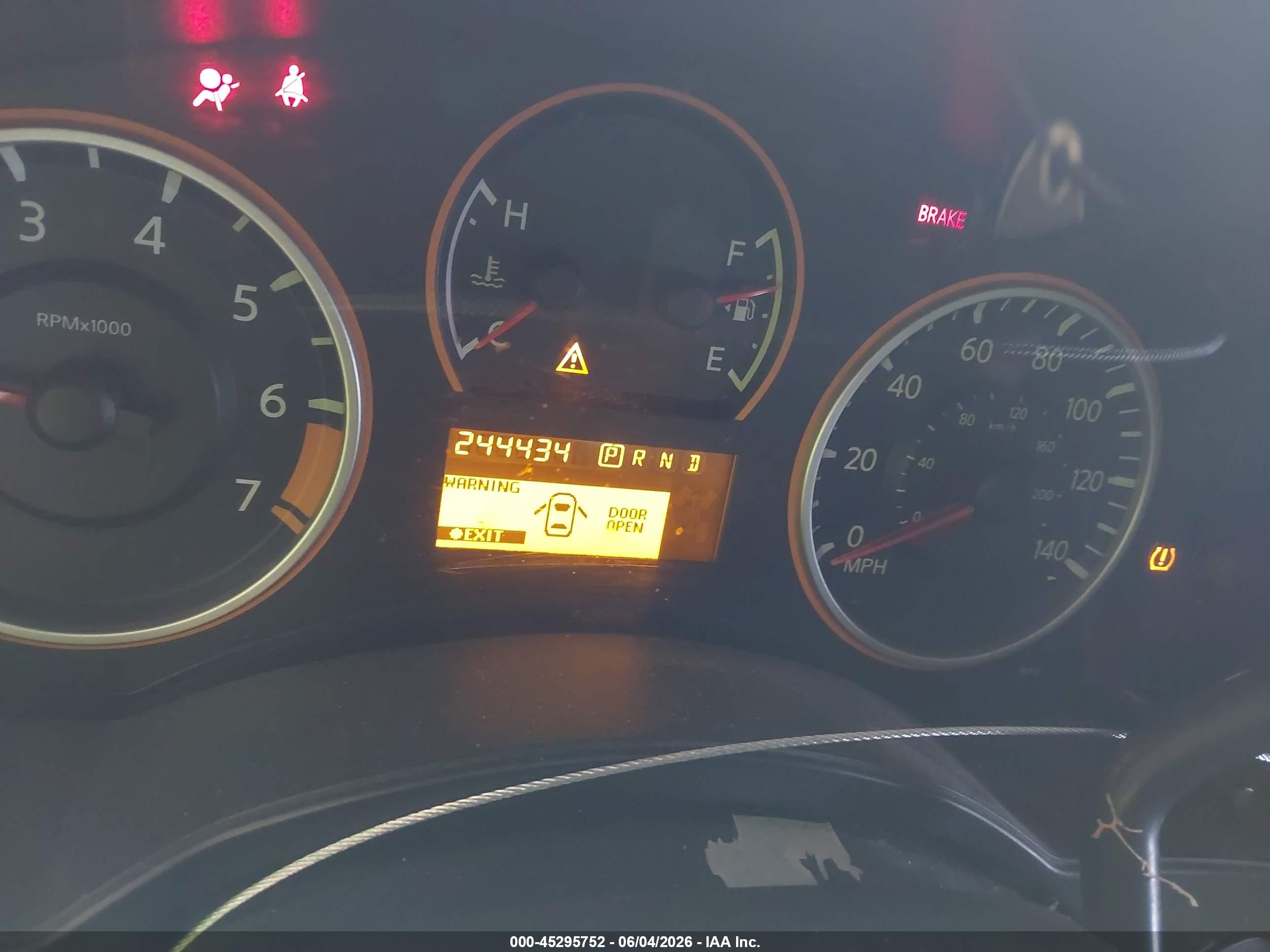 2010 Nissan Titan Xe Silver vin: 1N6BA0CH4AN322133