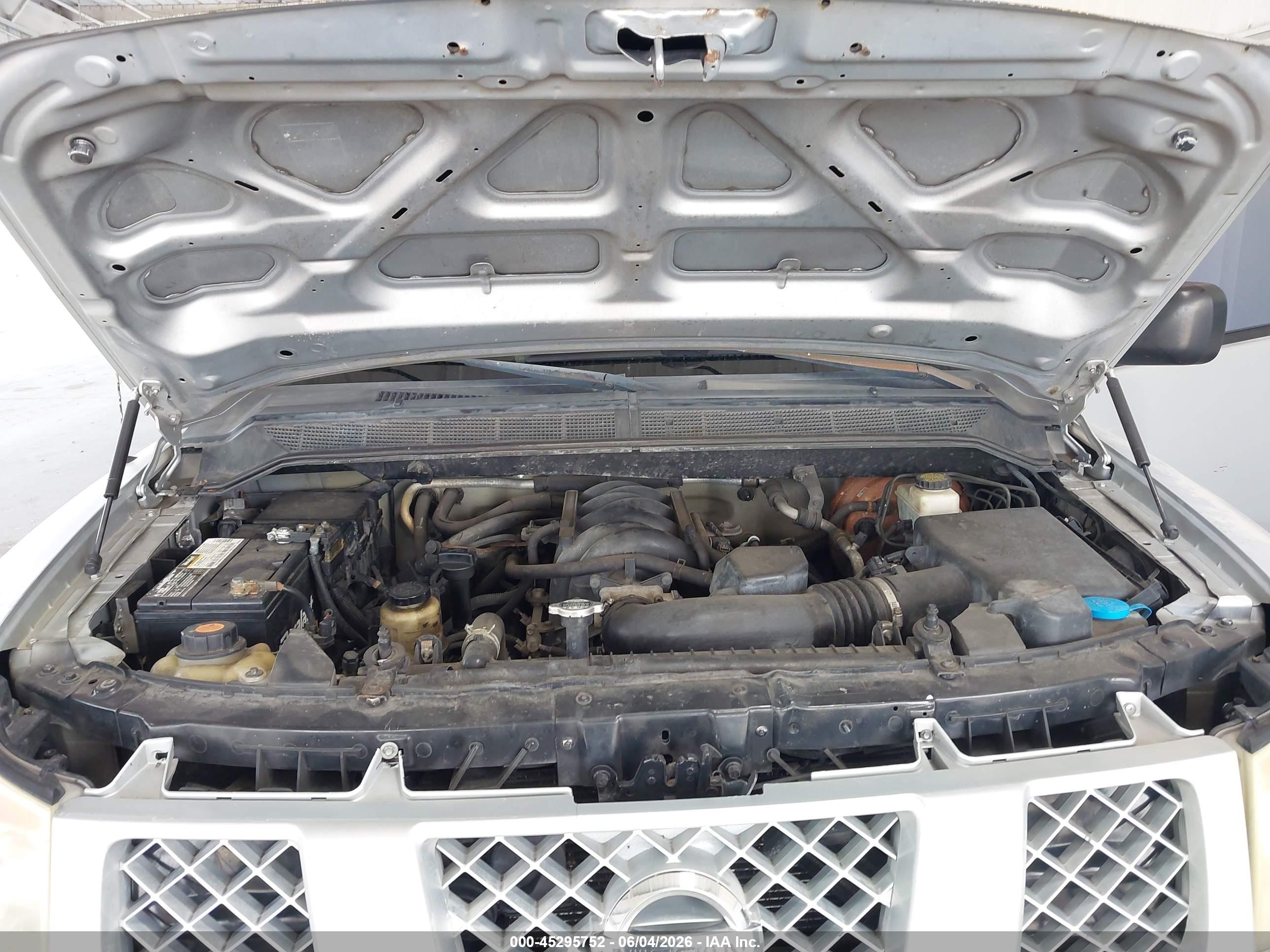 2010 Nissan Titan Xe Silver vin: 1N6BA0CH4AN322133