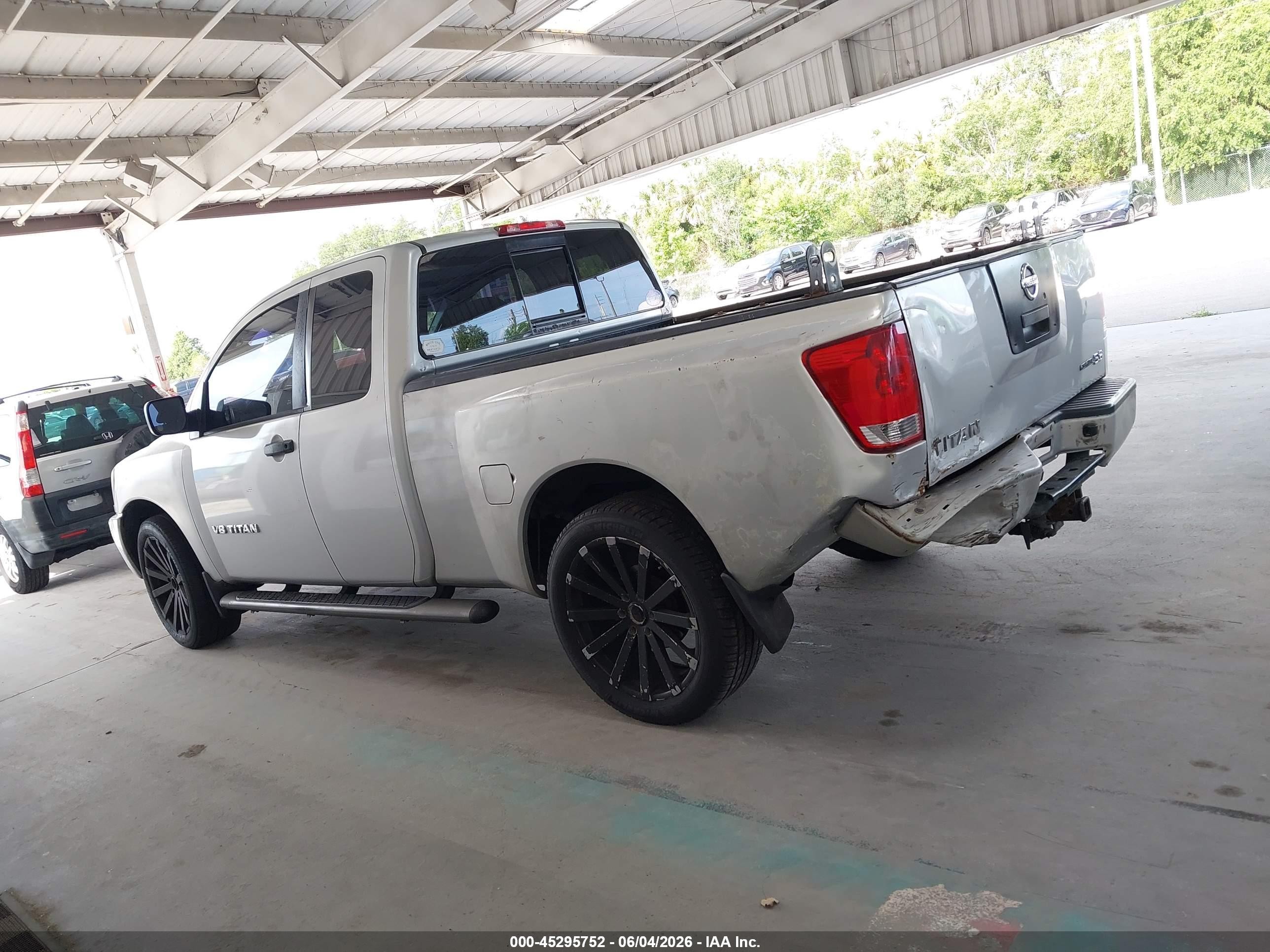 2010 Nissan Titan Xe Silver vin: 1N6BA0CH4AN322133