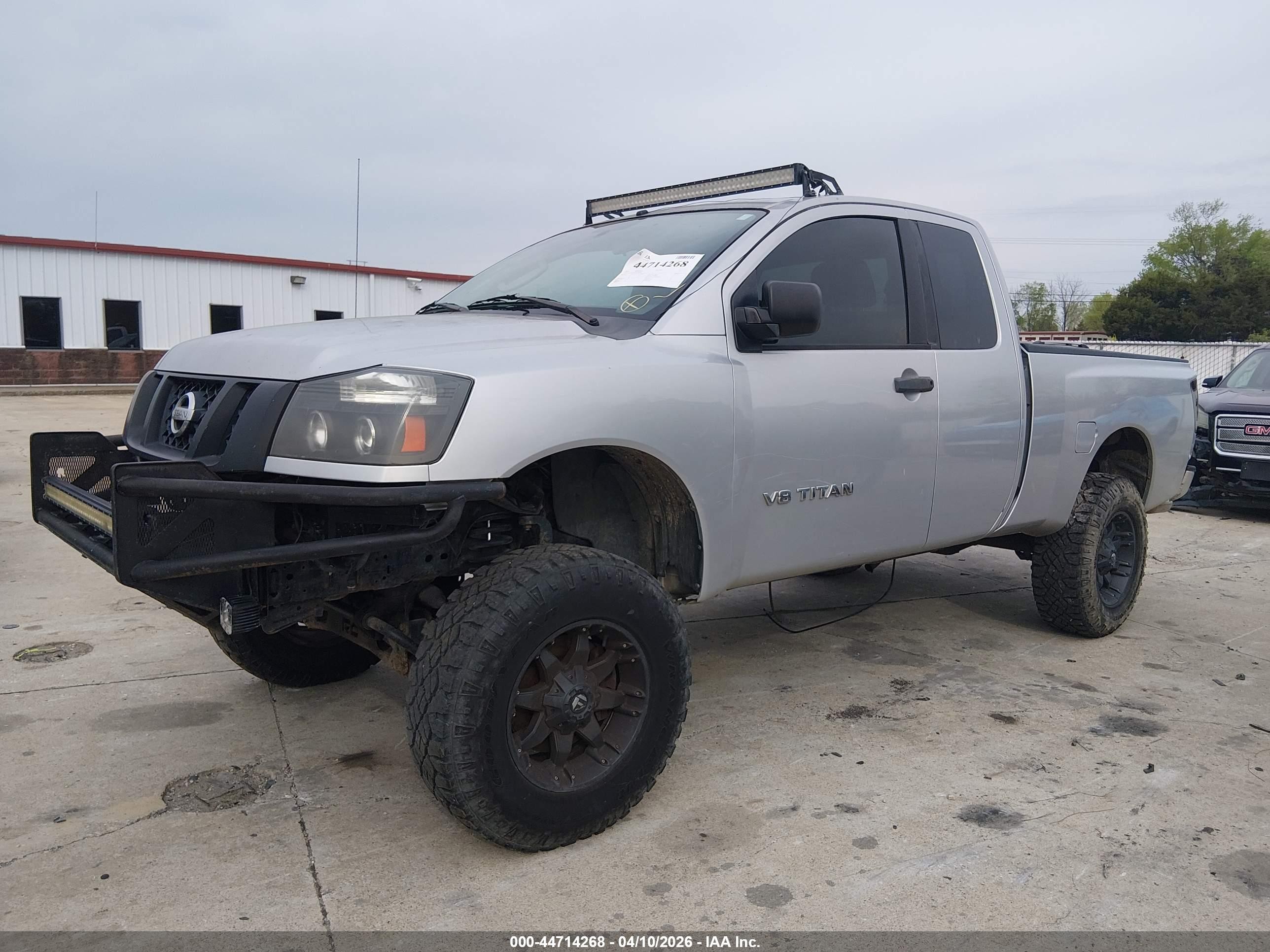 2010 Nissan Titan Xe Серый vin: 1N6BA0CJ4AN309109
