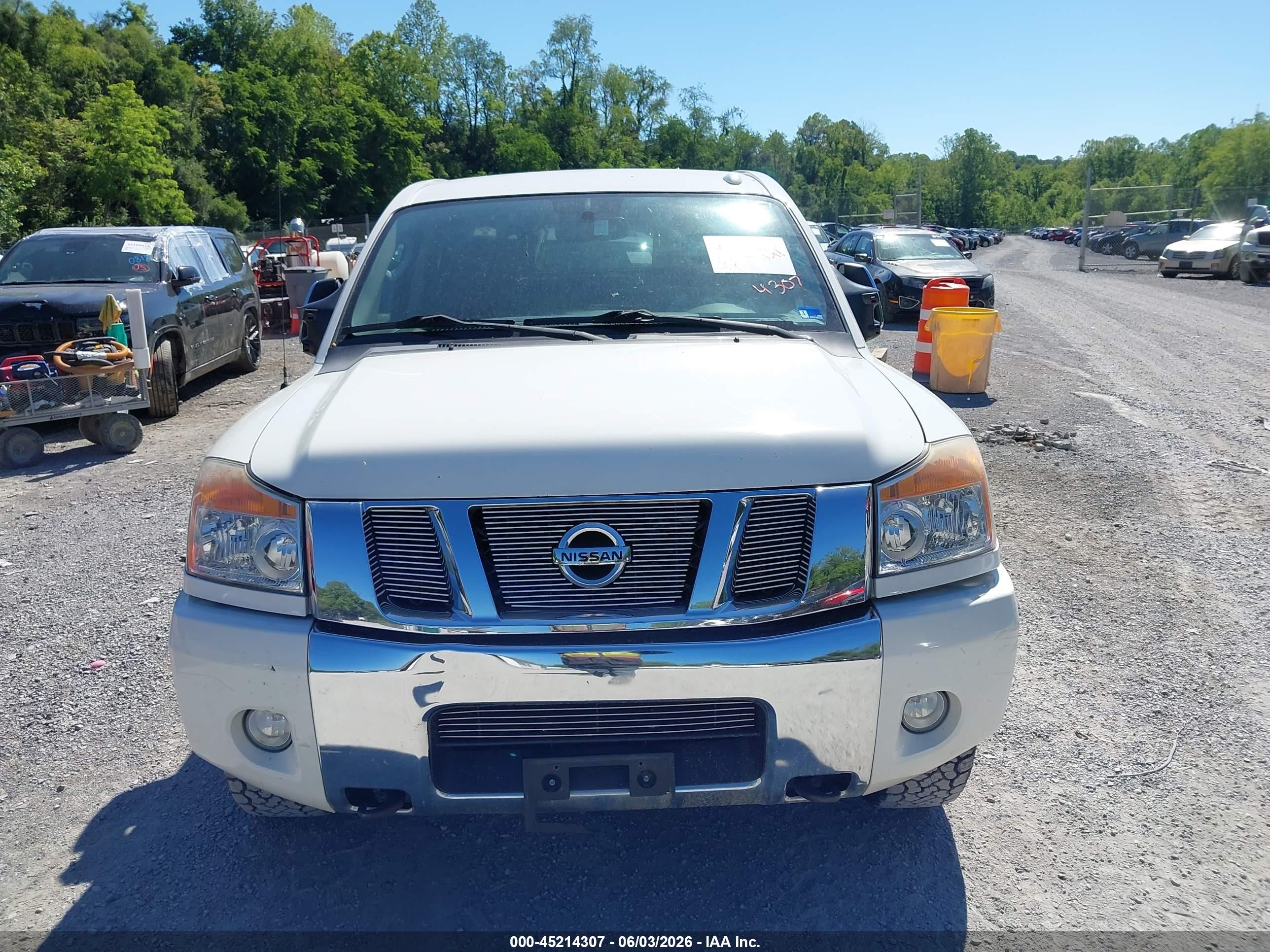 2011 Nissan Titan Sv White vin: 1N6BA0EC0BN303047