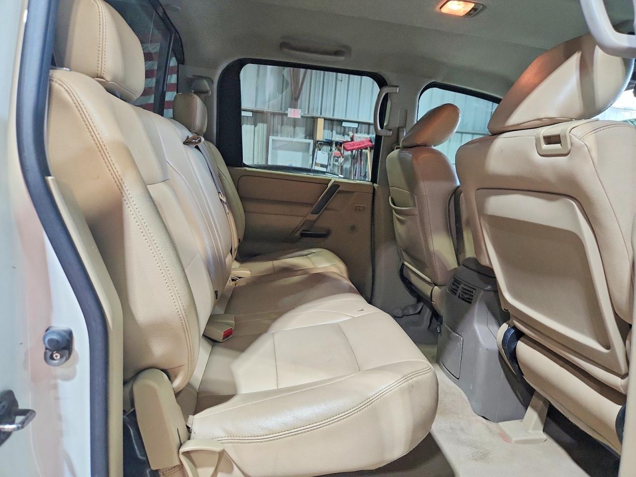 2010 Nissan Titan Se White vin: 1N6BA0EC1AN321457