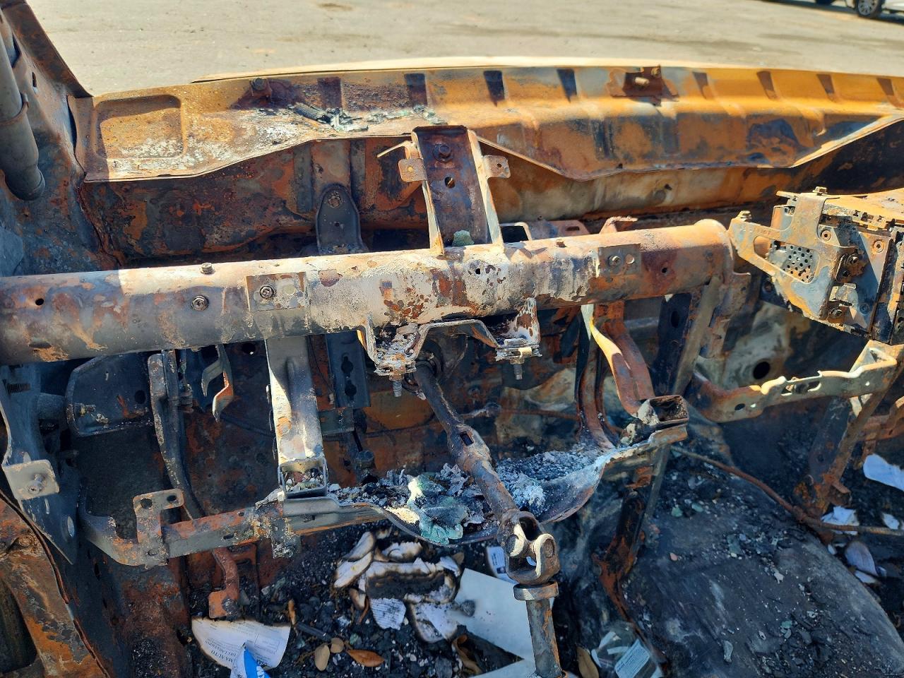 2012 Nissan Titan Sv Burn vin: 1N6BA0EC1CN330792