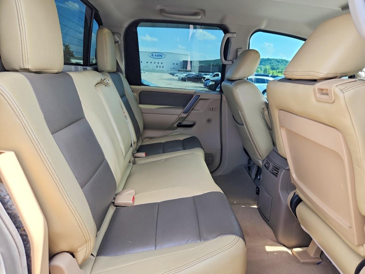 2014 Nissan Titan Sv White vin: 1N6BA0EC1EN507442