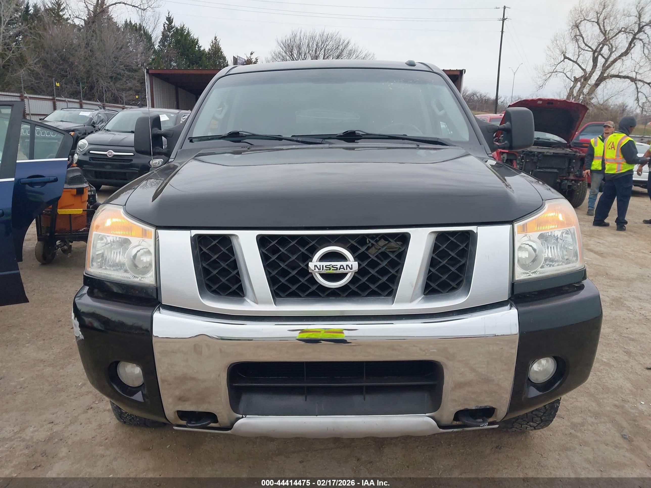 2015 Nissan Titan Pro-4x Черный vin: 1N6BA0EC3FN503443