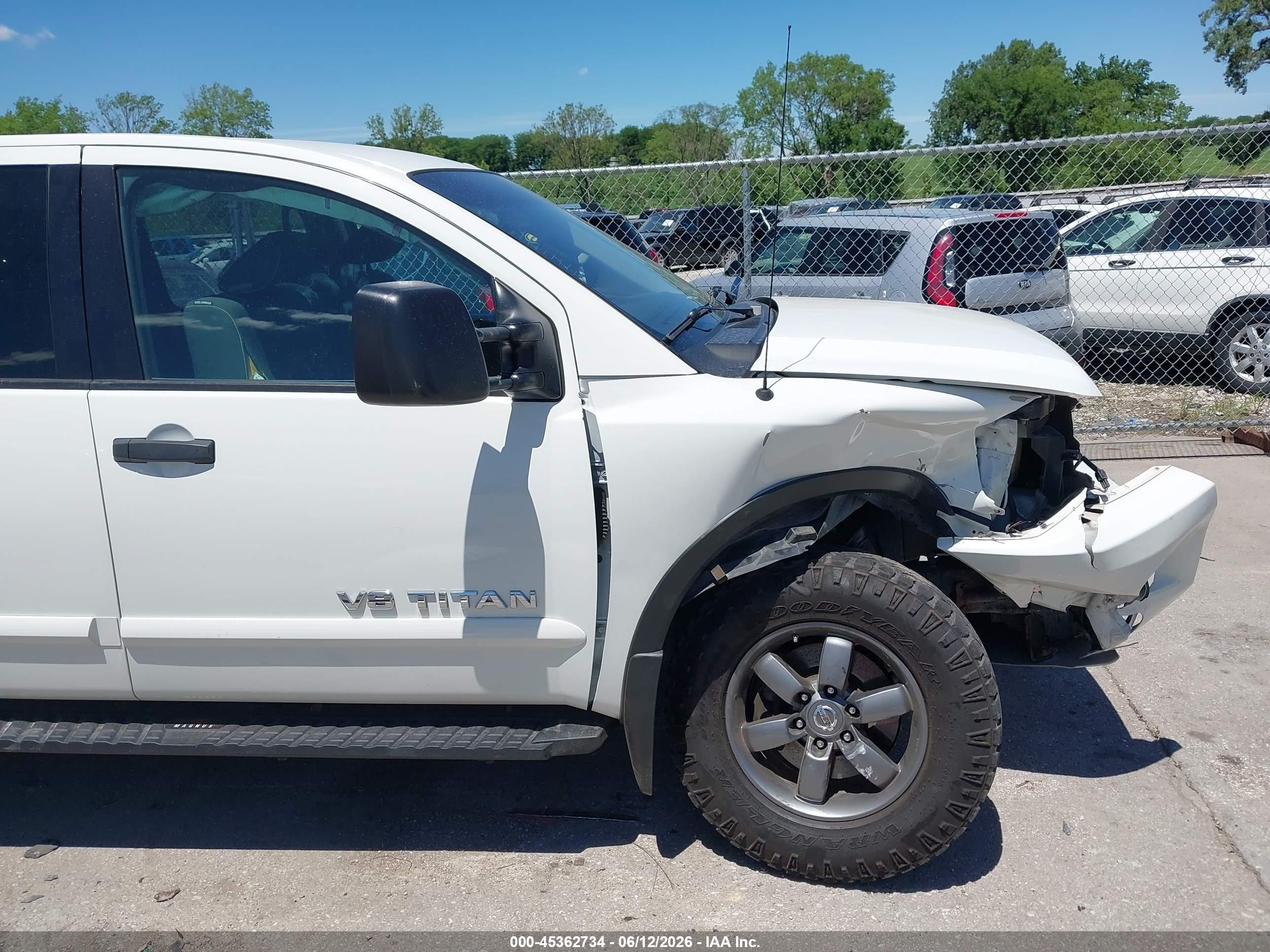 2015 Nissan Titan Pro-4x White vin: 1N6BA0EC3FN509808