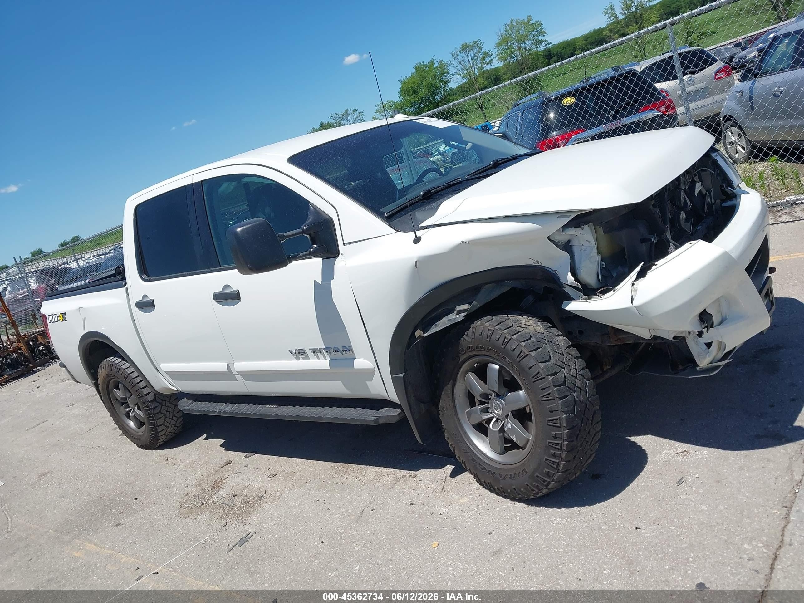 2015 Nissan Titan Pro-4x White vin: 1N6BA0EC3FN509808