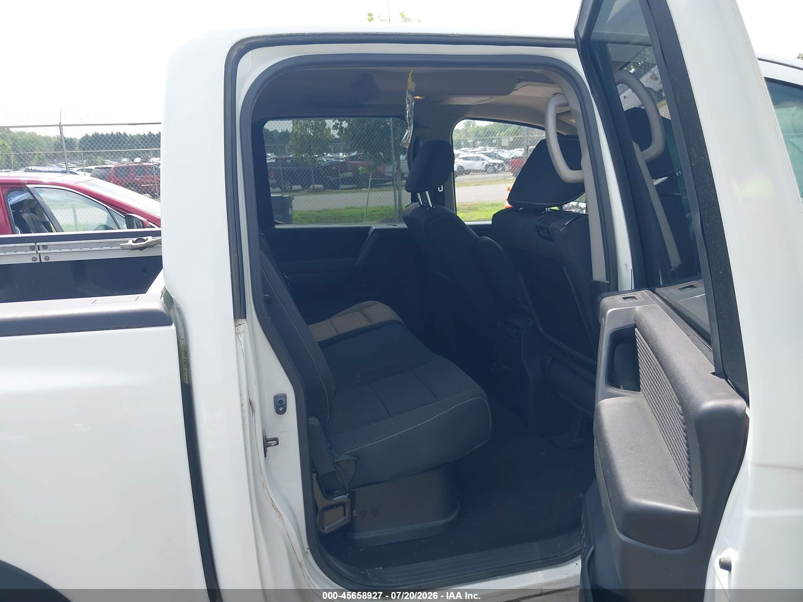 2013 Nissan Titan Pro-4x White vin: 1N6BA0EC4DN304074