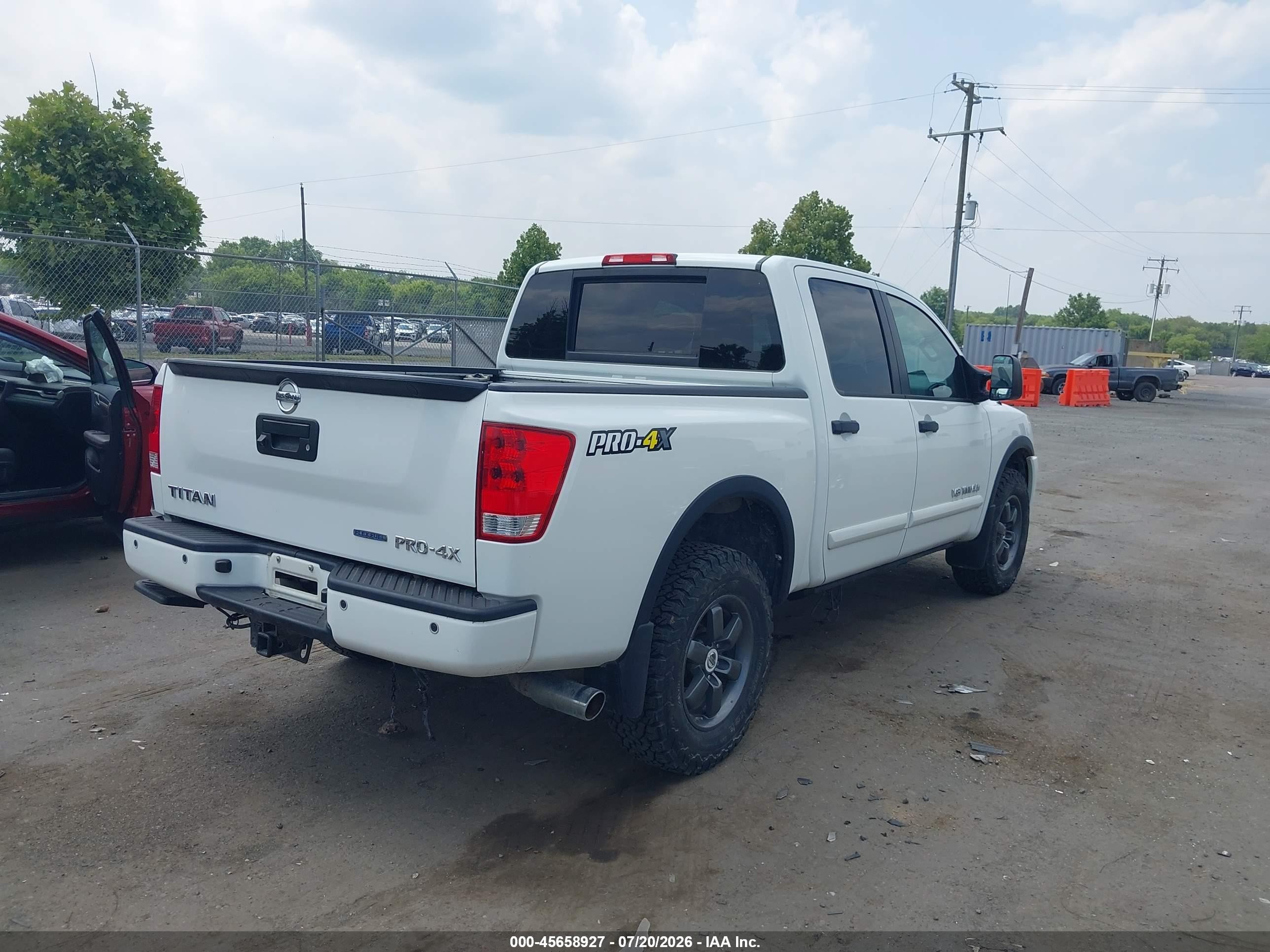 2013 Nissan Titan Pro-4x White vin: 1N6BA0EC4DN304074