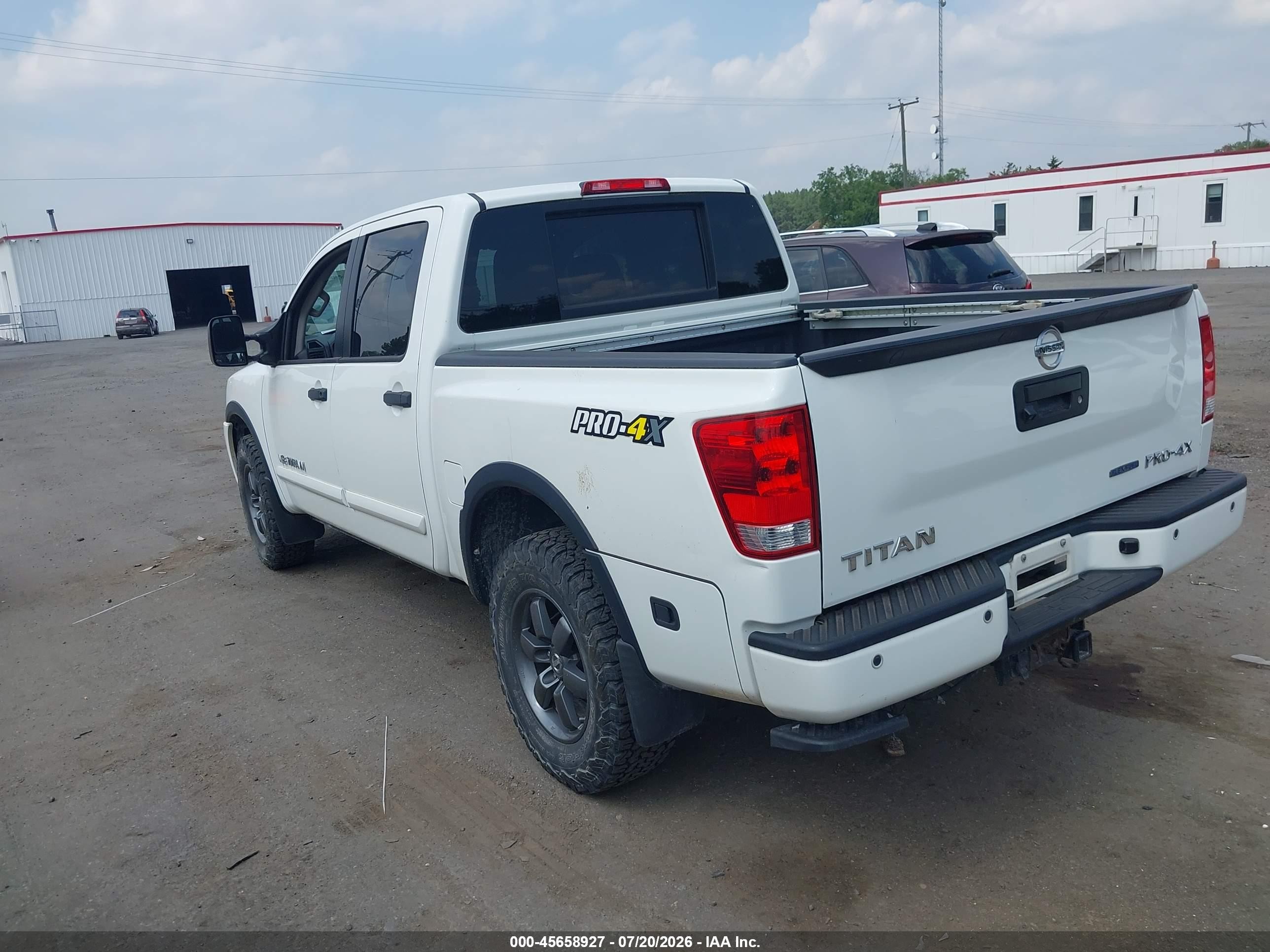 2013 Nissan Titan Pro-4x White vin: 1N6BA0EC4DN304074