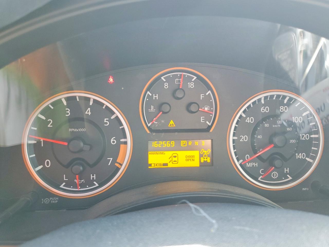 2010 Nissan Titan Se Silver vin: 1N6BA0EC5AN324586