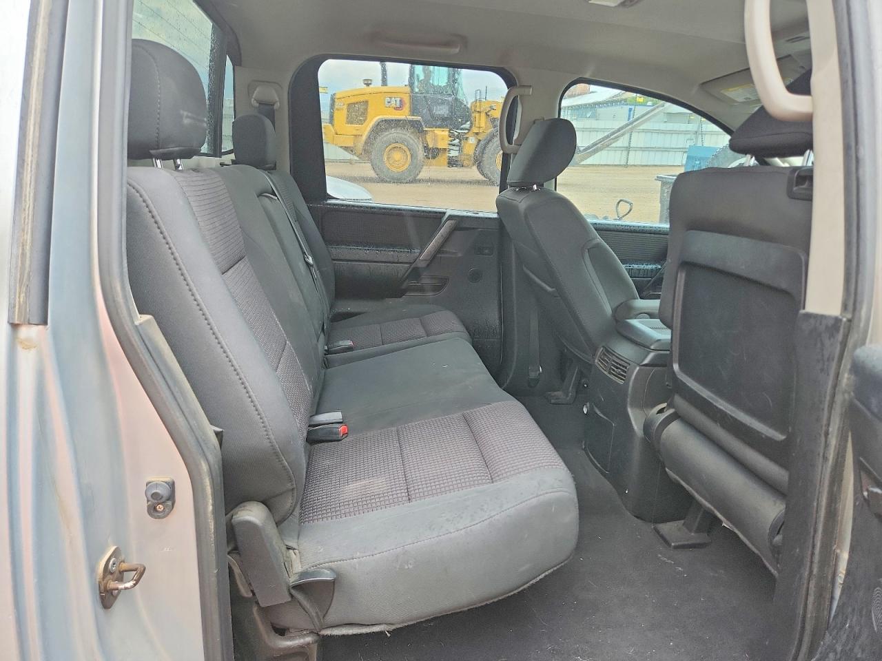 2011 Nissan Titan Tan vin: 1N6BA0EC5BN310012