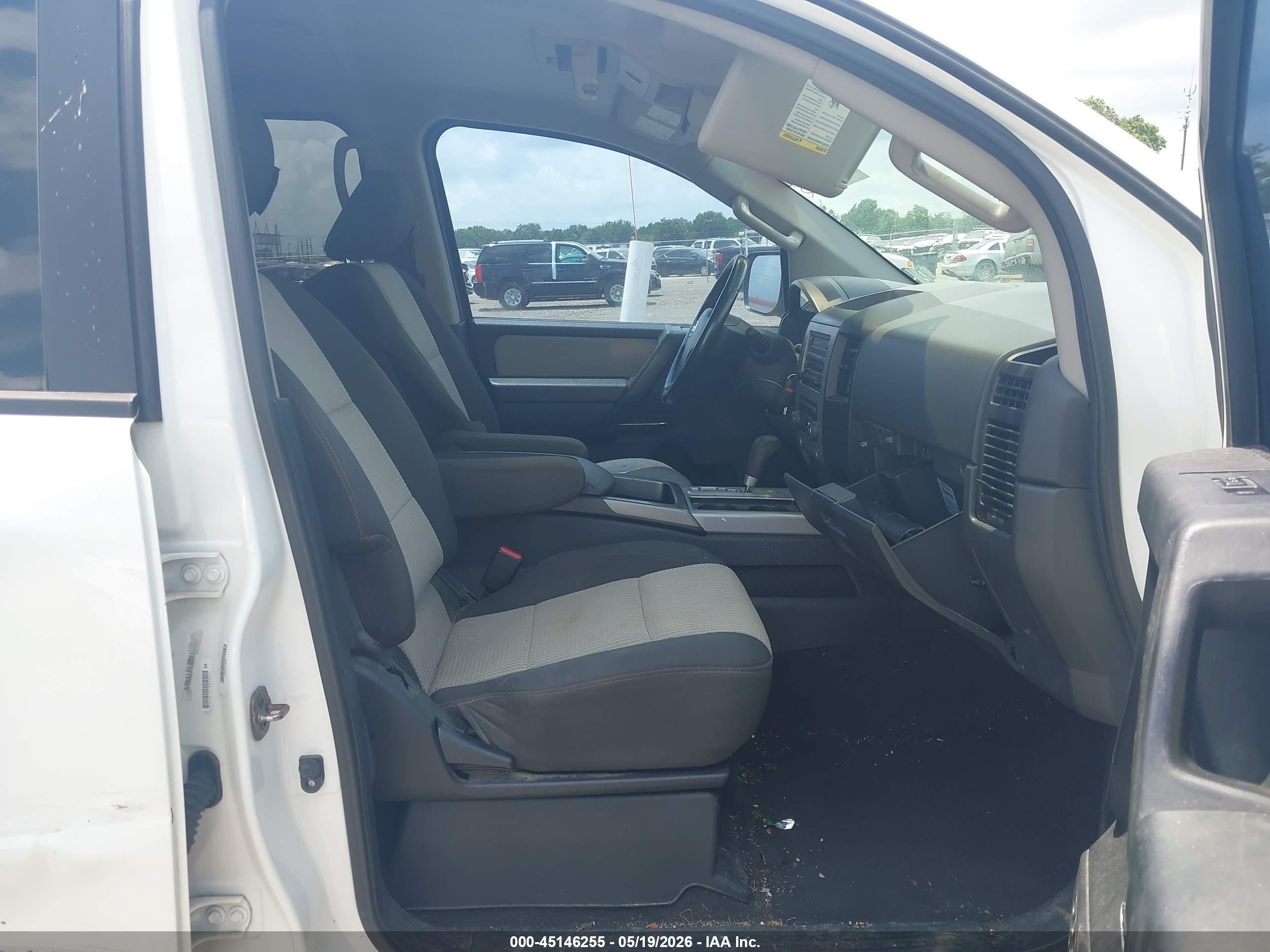 2012 Nissan Titan Pro-4x White vin: 1N6BA0EC6CN317438