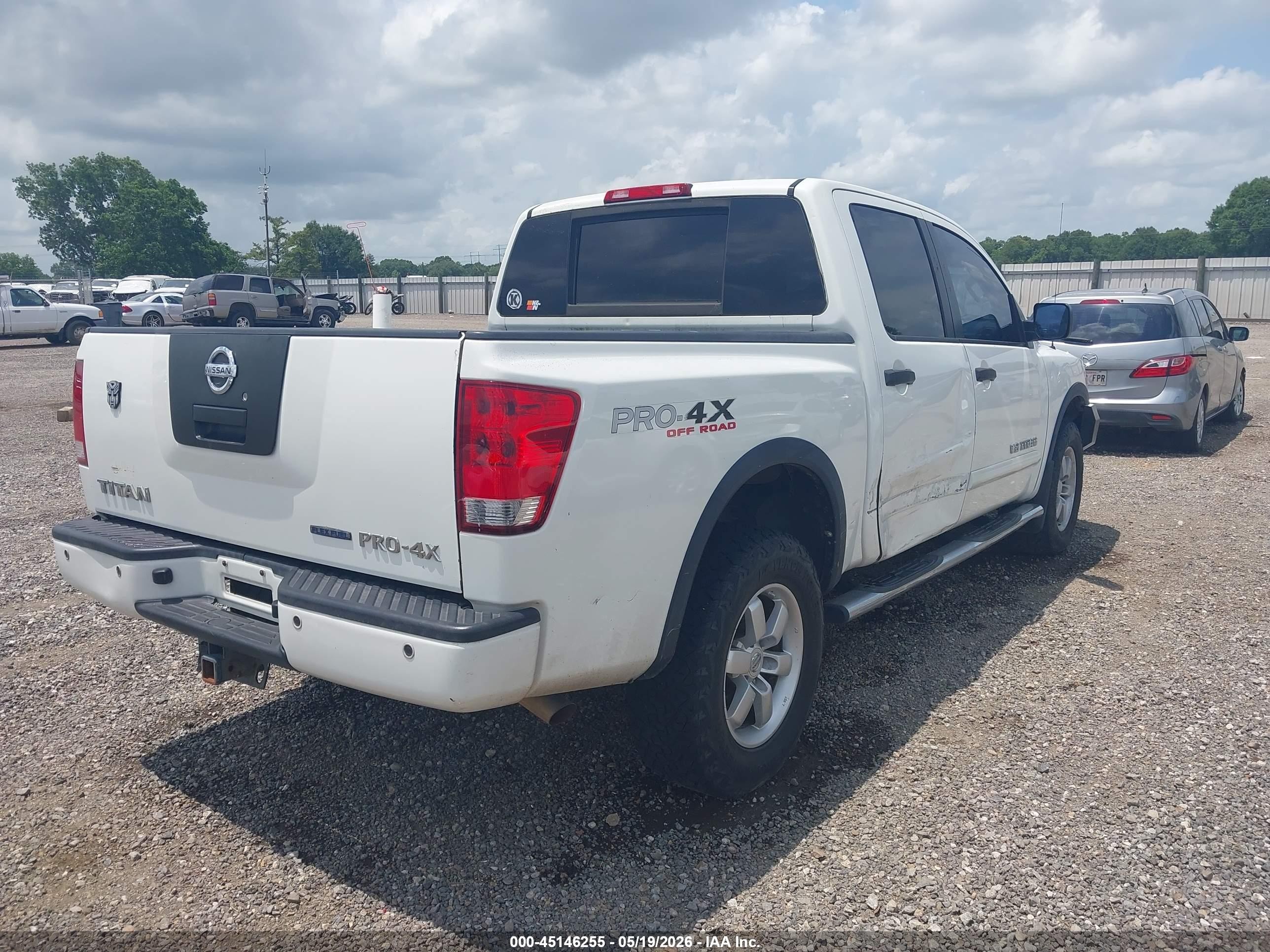 2012 Nissan Titan Pro-4x White vin: 1N6BA0EC6CN317438