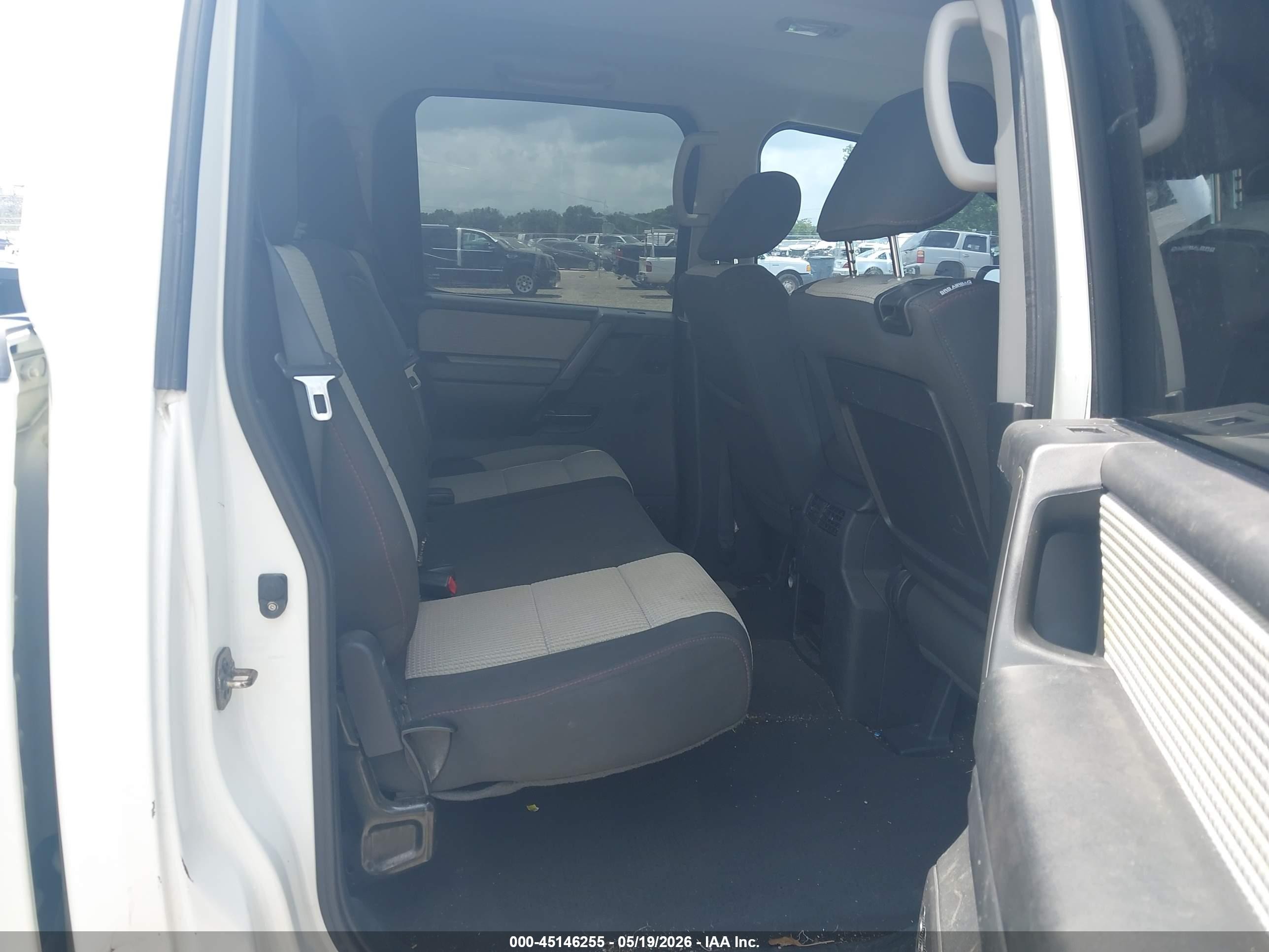 2012 Nissan Titan Pro-4x White vin: 1N6BA0EC6CN317438