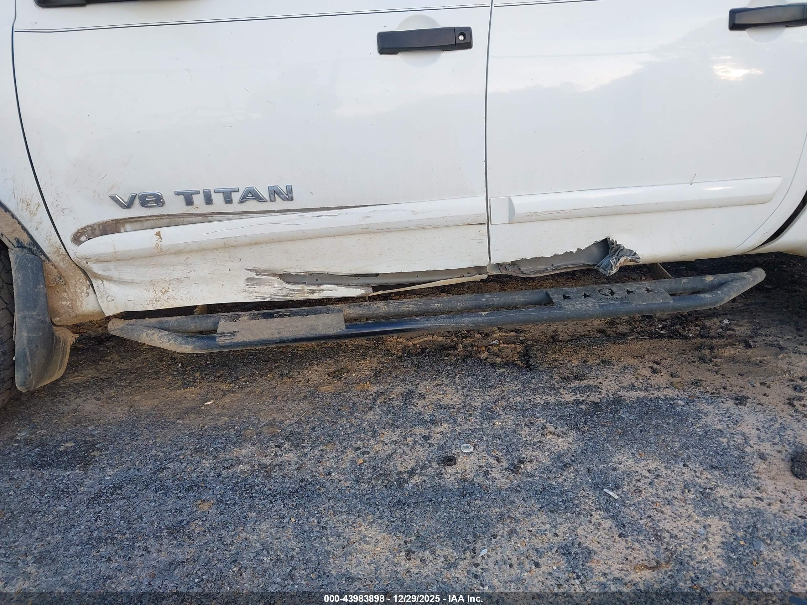 2013 Nissan Titan Pro-4x Белый vin: 1N6BA0EC9DN300747