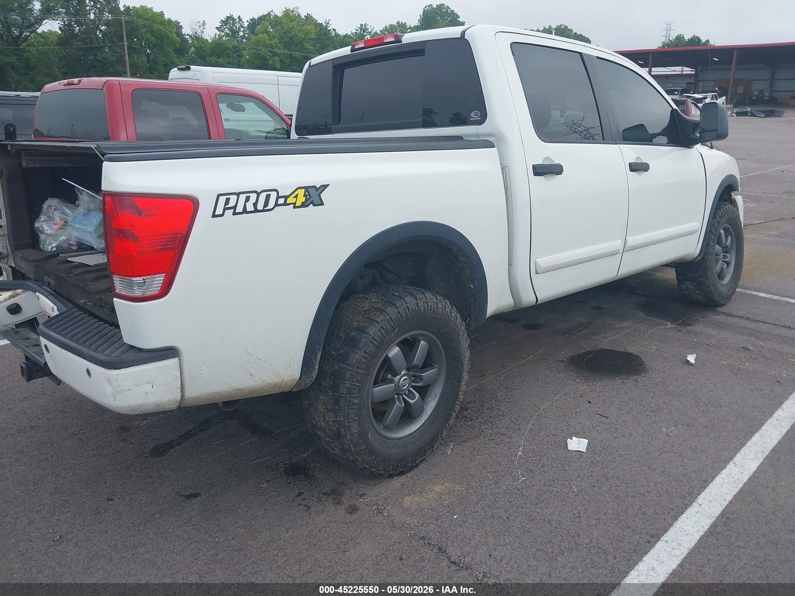 2014 Nissan Titan Pro-4x White vin: 1N6BA0ECXEN514874
