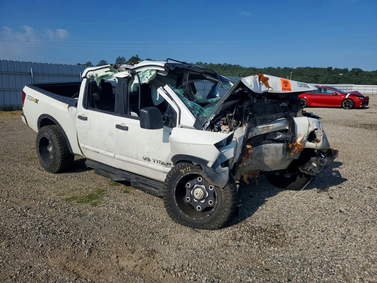 2015 Nissan Titan Pro-4x White vin: 1N6BA0ECXFN510499