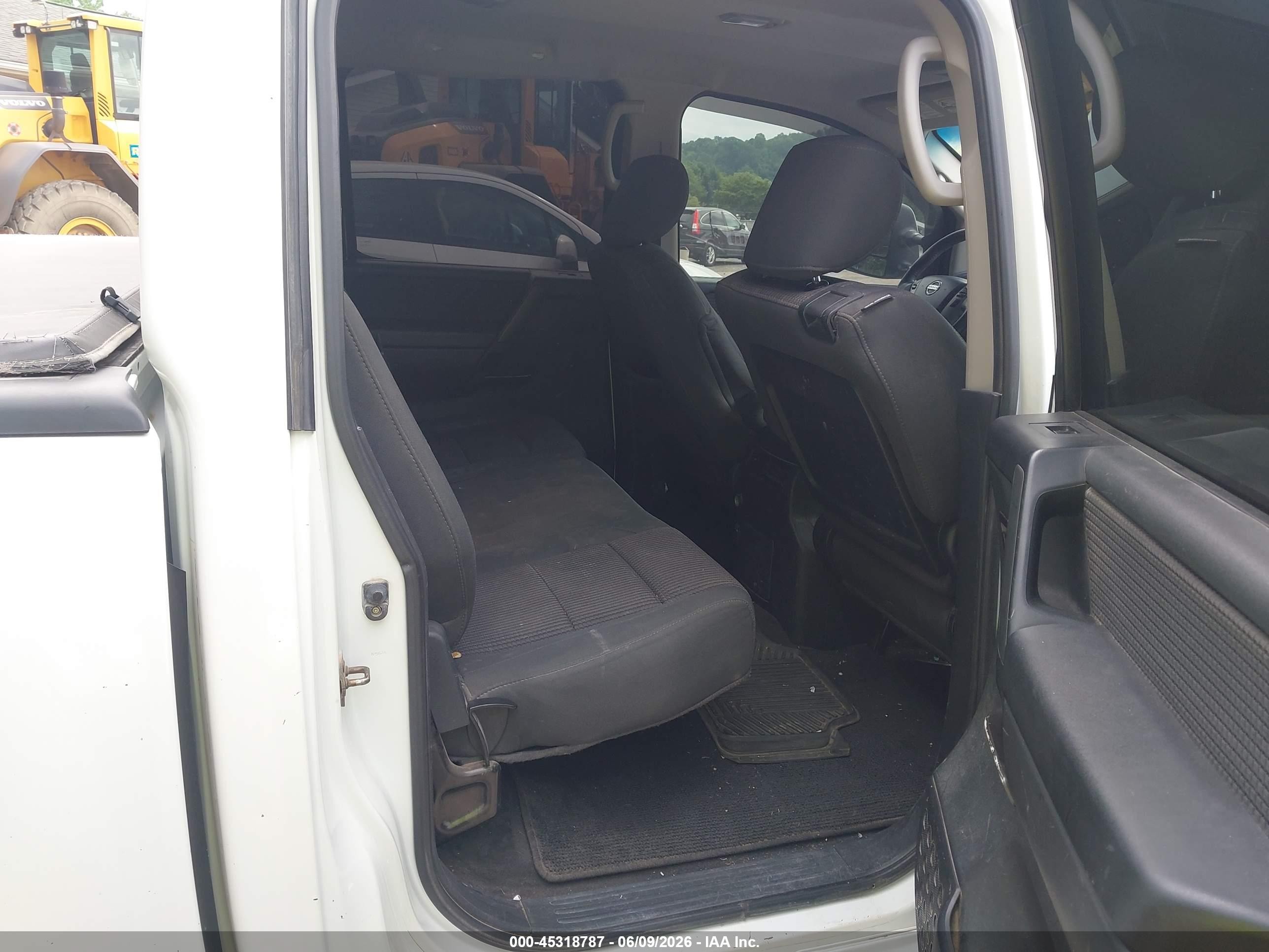 2014 Nissan Titan Sv White vin: 1N6BA0ED0EN510289