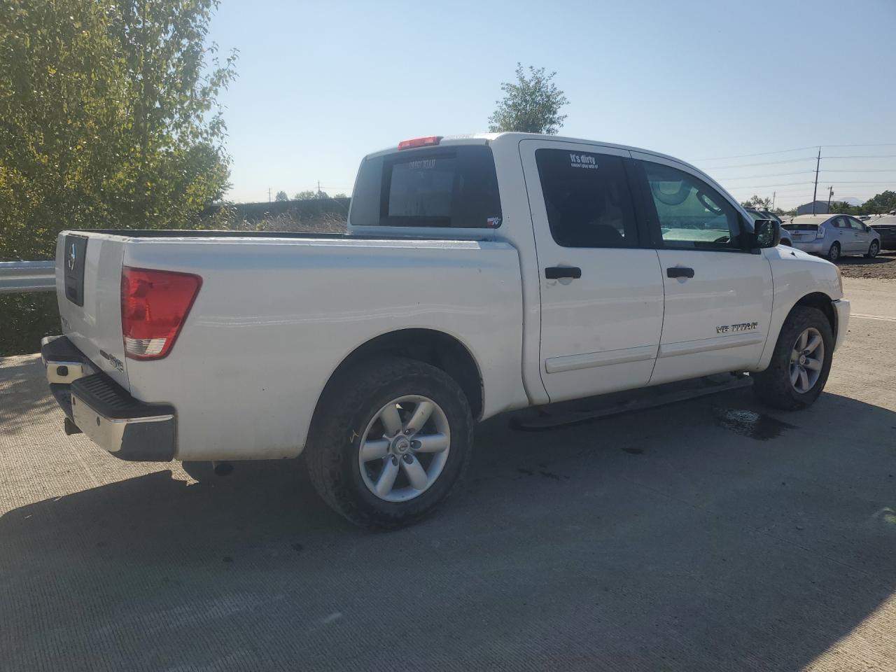 2010 Nissan Titan Se White vin: 1N6BA0ED3AN302532 Damage: Right Rear Door, Dent(S) W/ Paint Dmg, 2 To 3 Inches