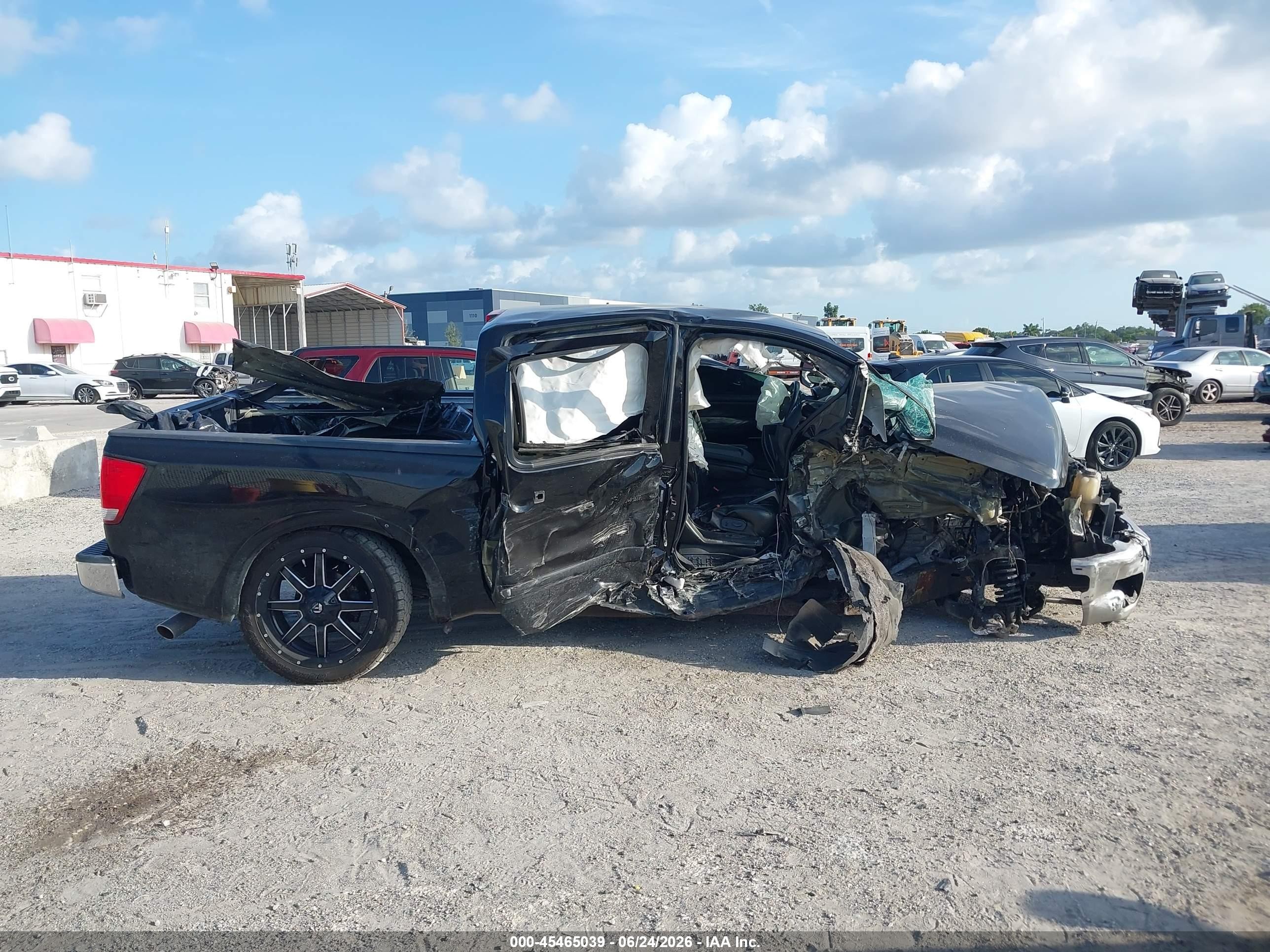 2010 Nissan Titan Le Black vin: 1N6BA0ED9AN322204