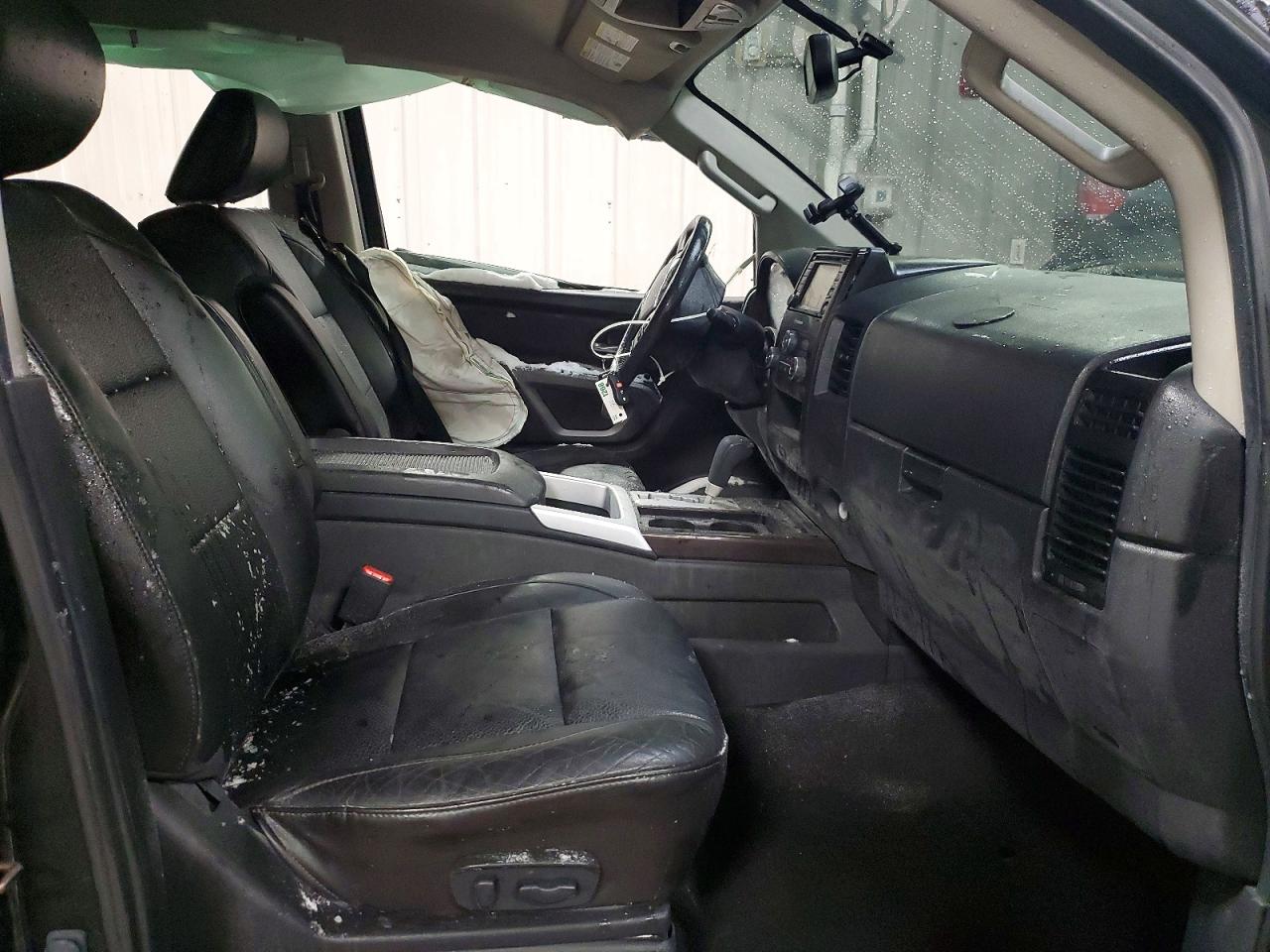 2015 Nissan Titan S Черный vin: 1N6BA0ED9FN502970