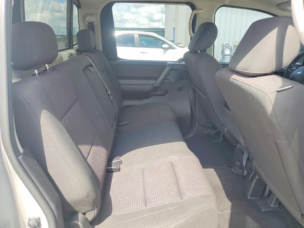 2010 Nissan Titan Xe Silver vin: 1N6BA0EK0AN325071