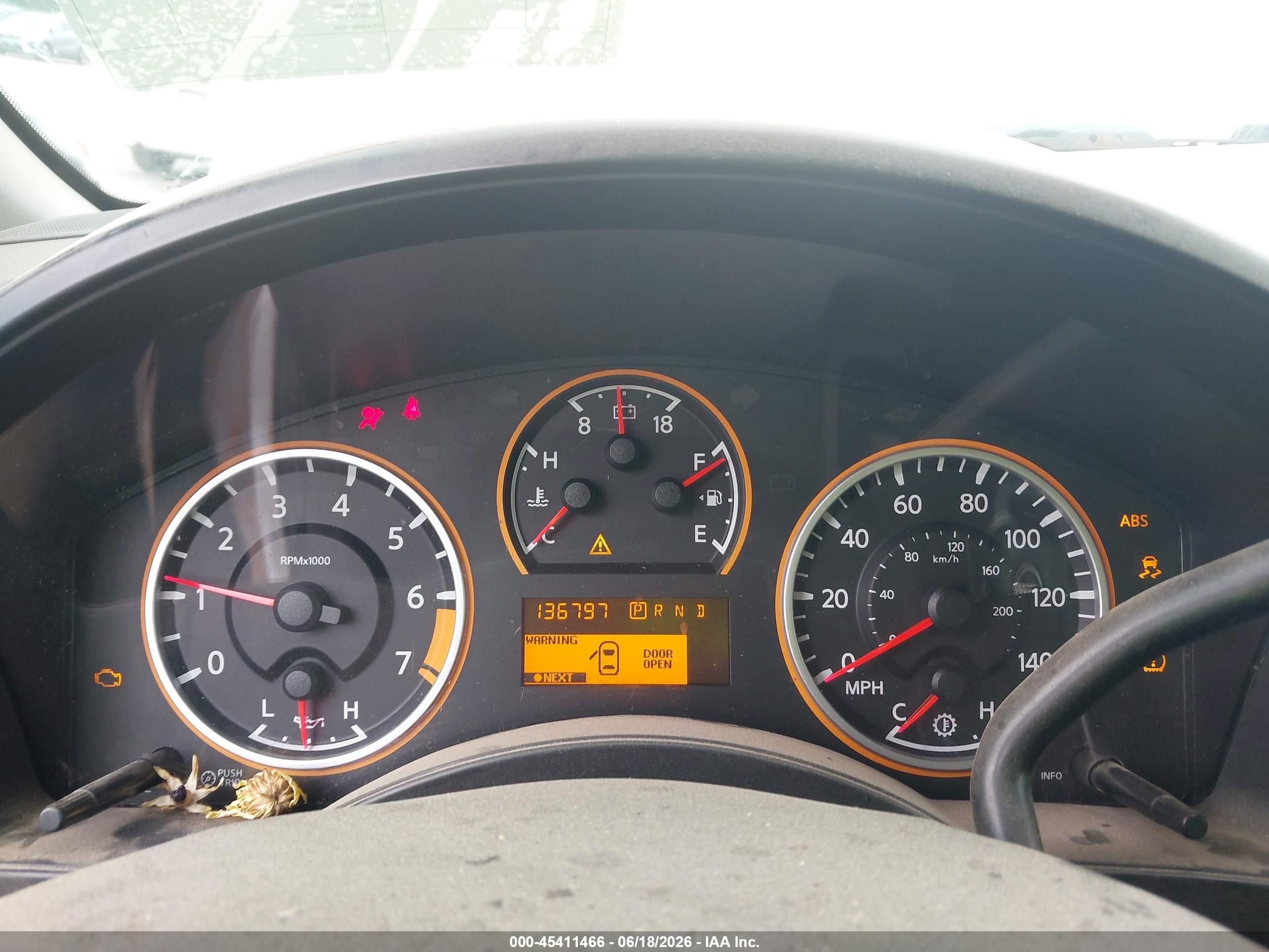 2013 Nissan Titan Sv Серебряный vin: 1N6BA0EK1DN304282