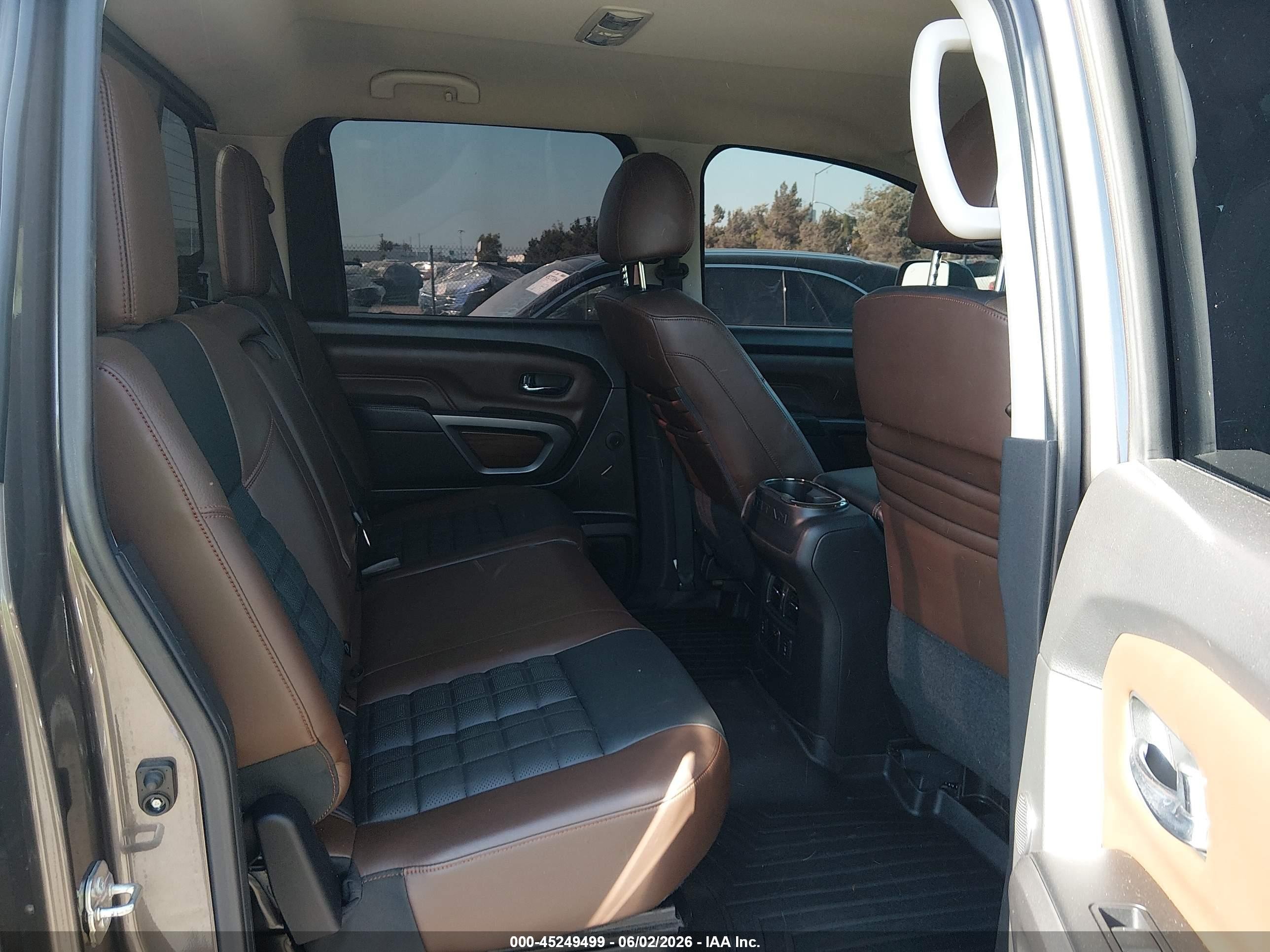 2016 Nissan Titan Xd Platinum Reserve Diesel Коричневый vin: 1N6BA1F29GN508076