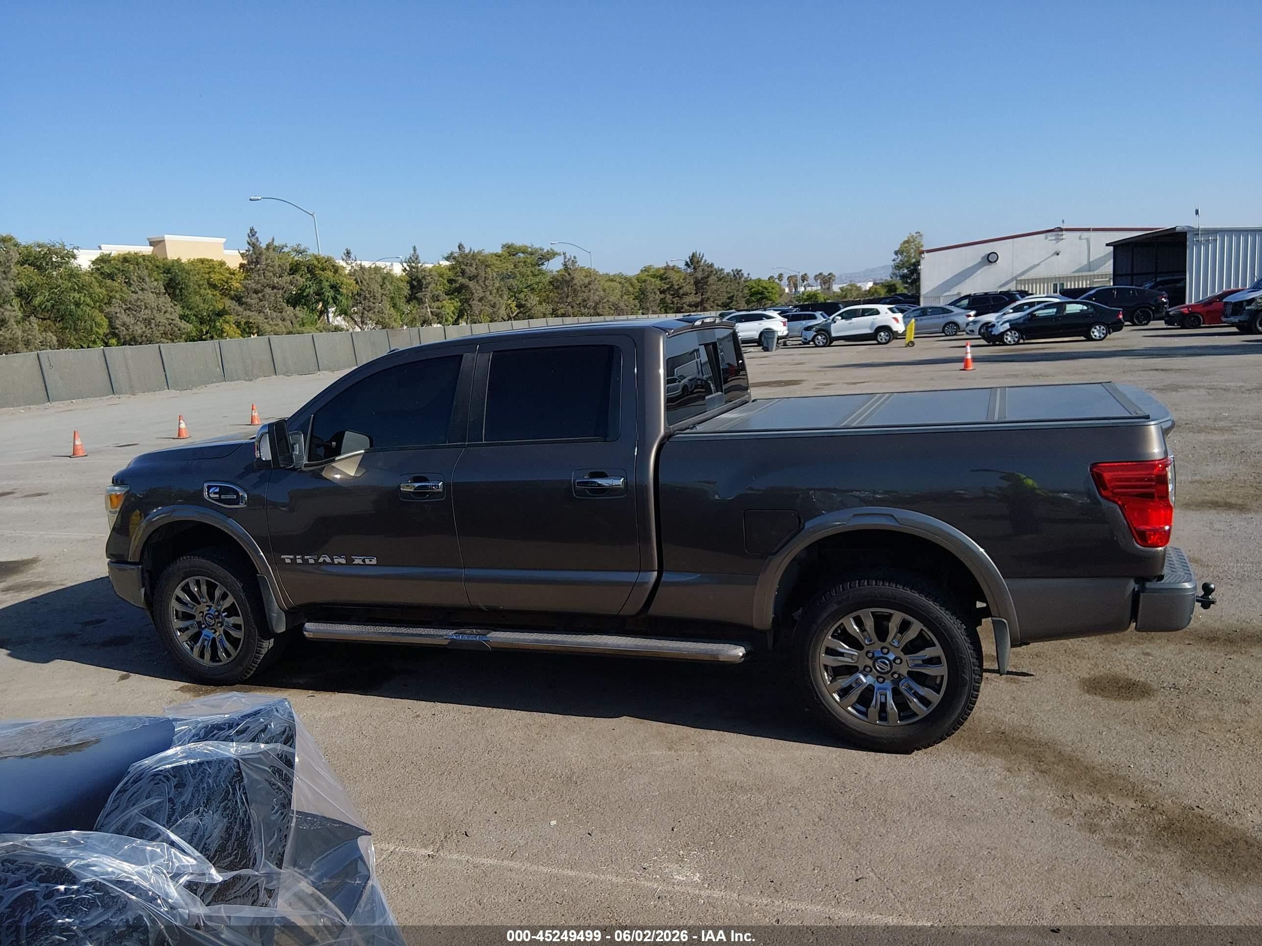 2016 Nissan Titan Xd Platinum Reserve Diesel Коричневый vin: 1N6BA1F29GN508076