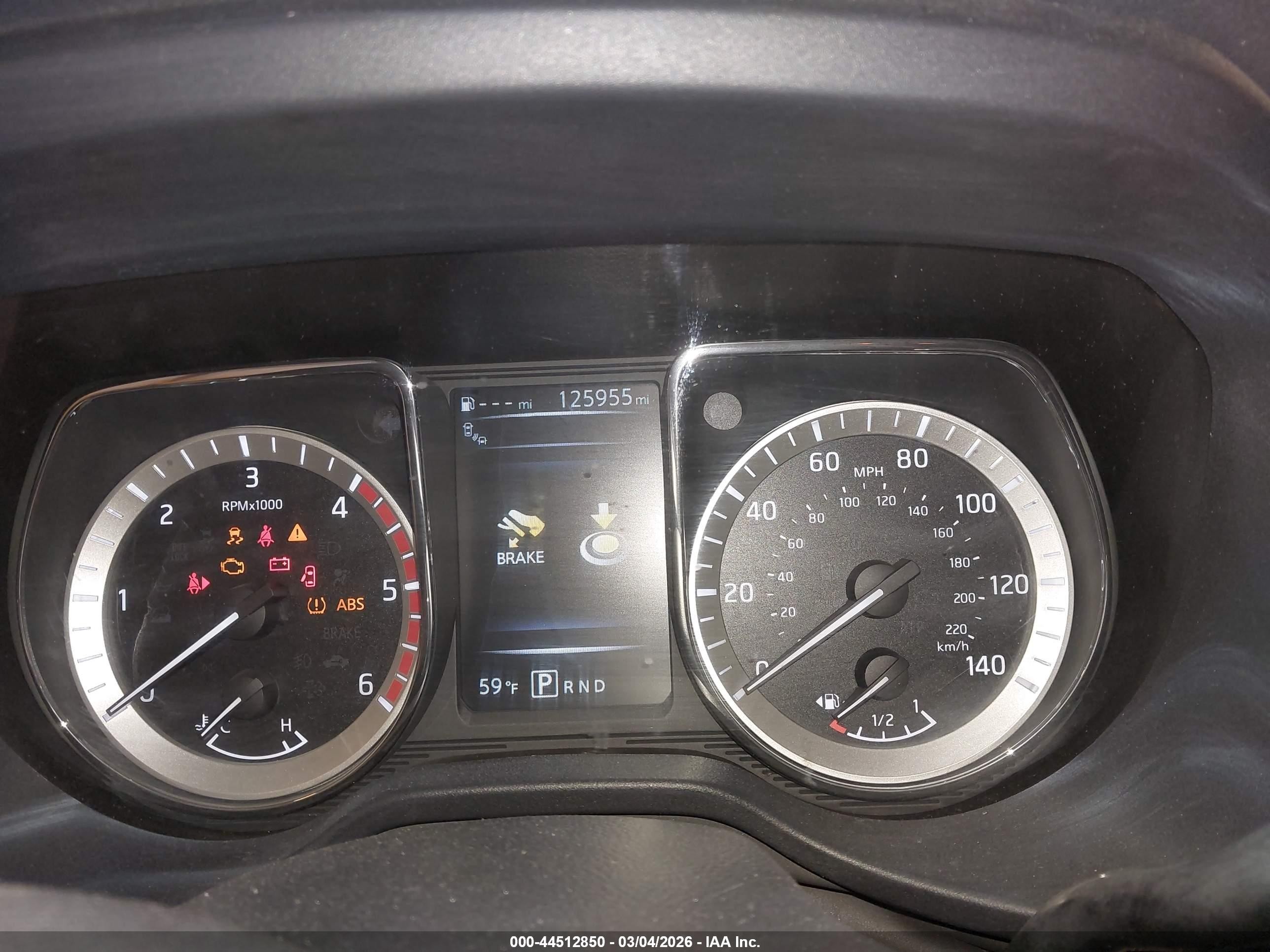 2017 Nissan Titan Xd Sv Diesel Silver vin: 1N6BA1F41HN565830