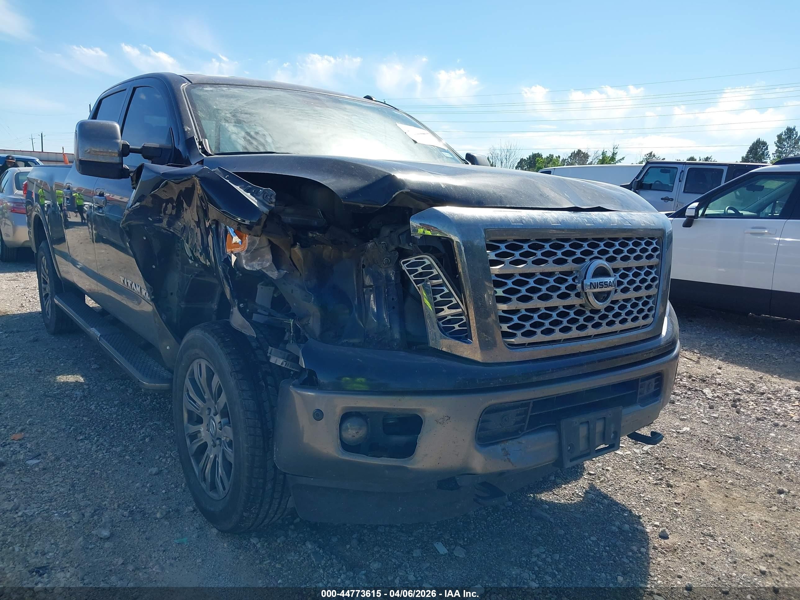2018 Nissan Titan Xd Platinum Reserve Diesel Black vin: 1N6BA1F46JN539018