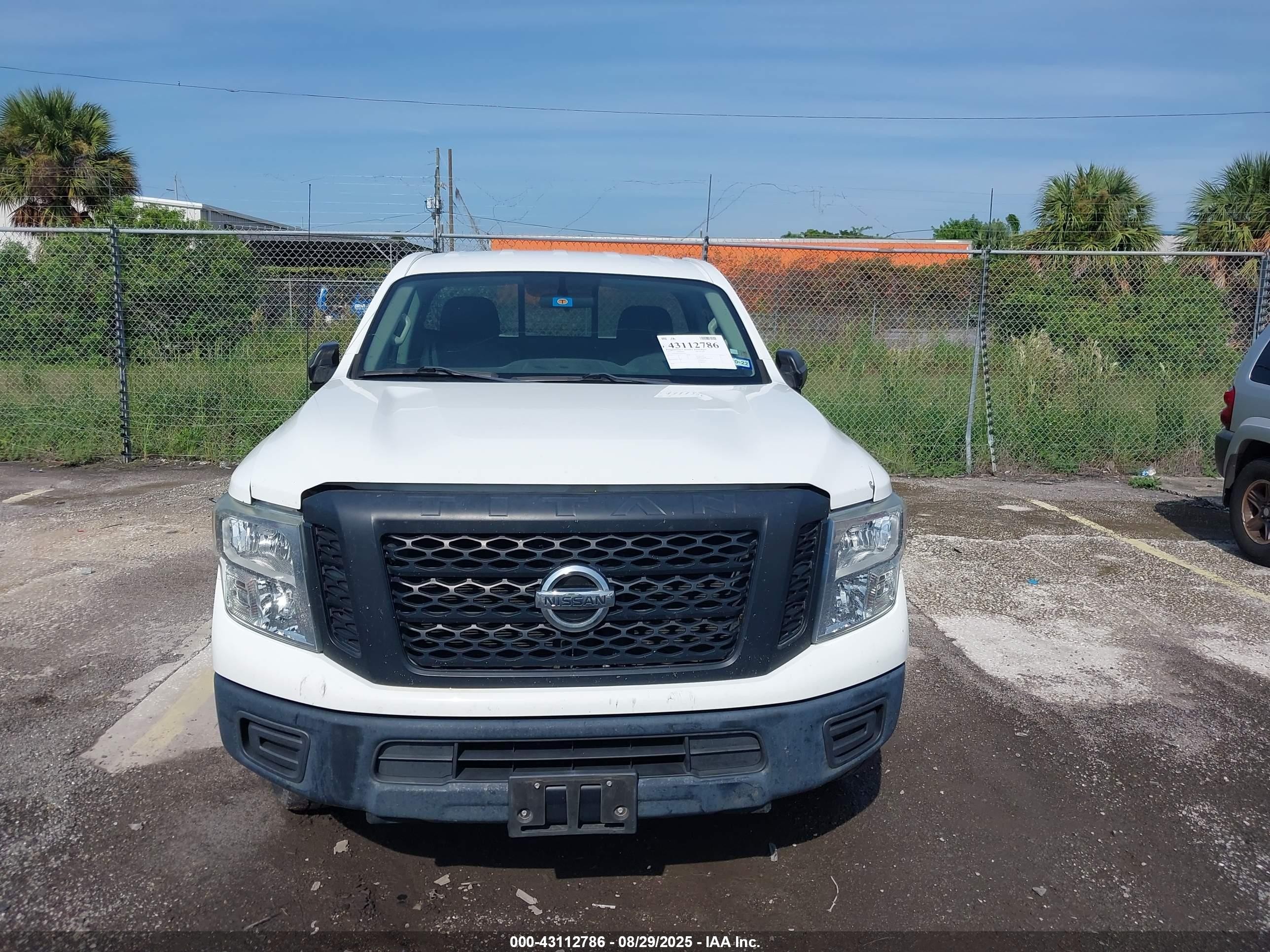 2017 Nissan Titan Xd S Белый vin: 1N6BA1R92HN518569