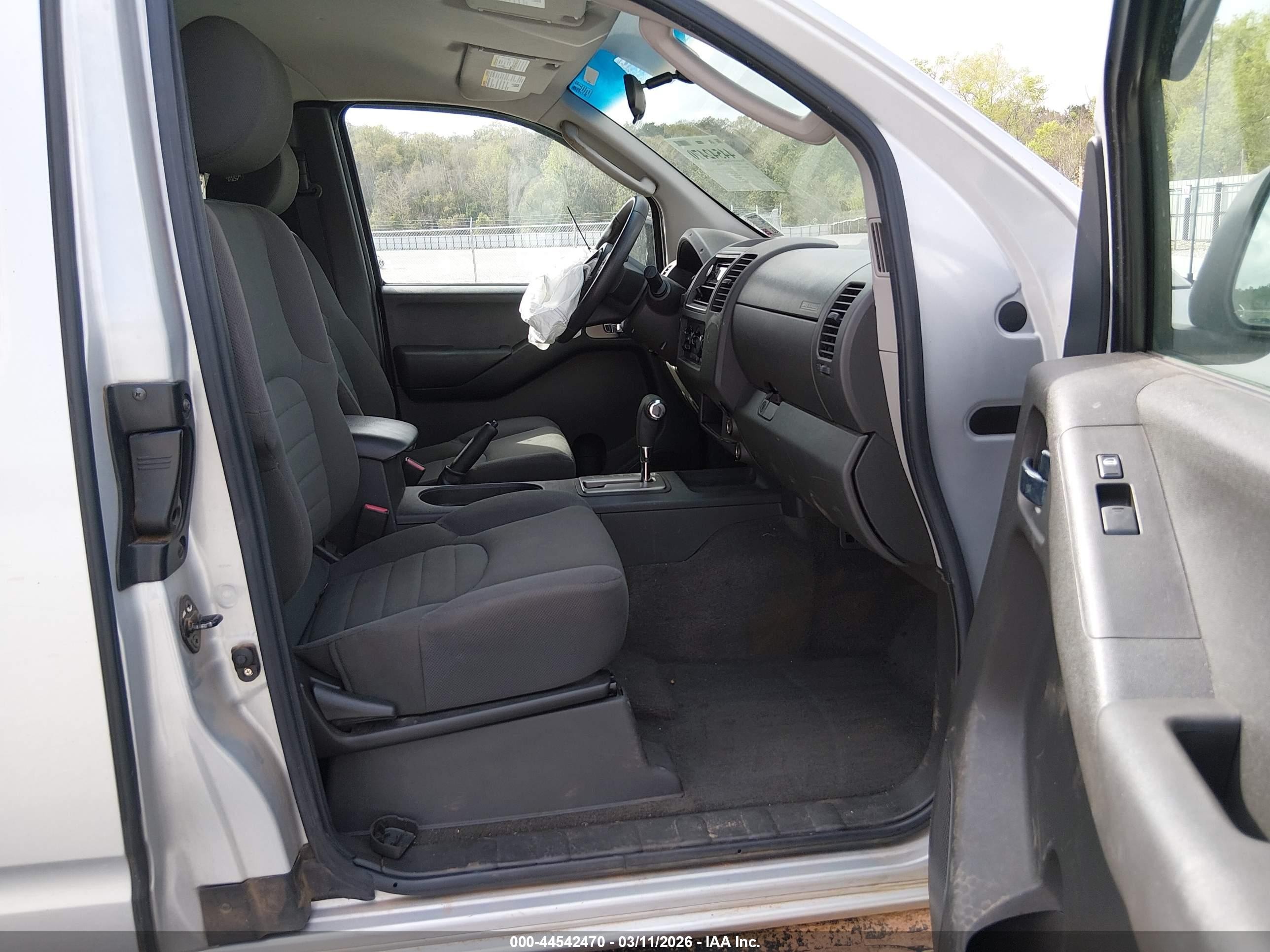 2006 Nissan Frontier Xe Silver vin: 1N6BD06T06C429979