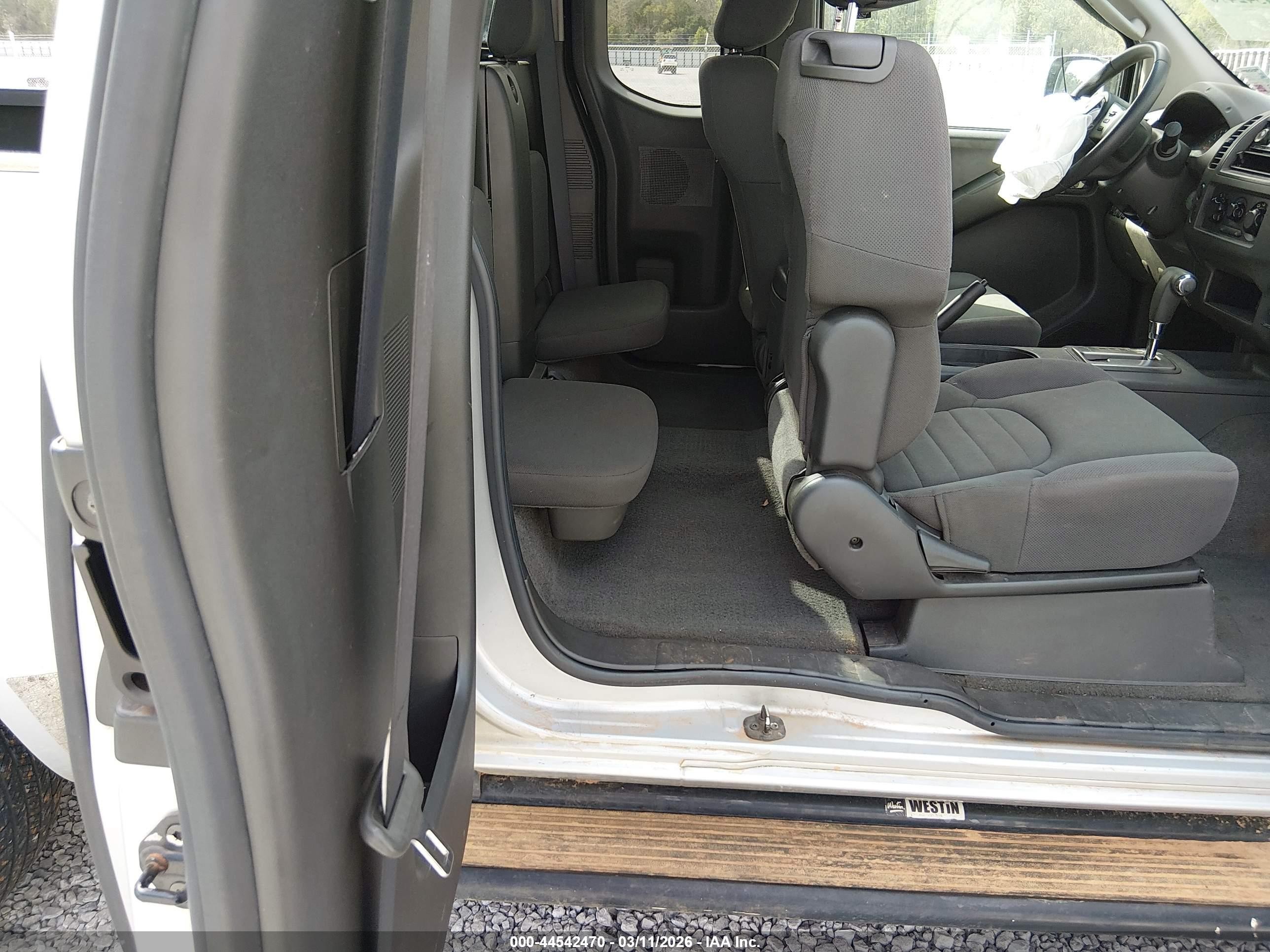 2006 Nissan Frontier Xe Silver vin: 1N6BD06T06C429979