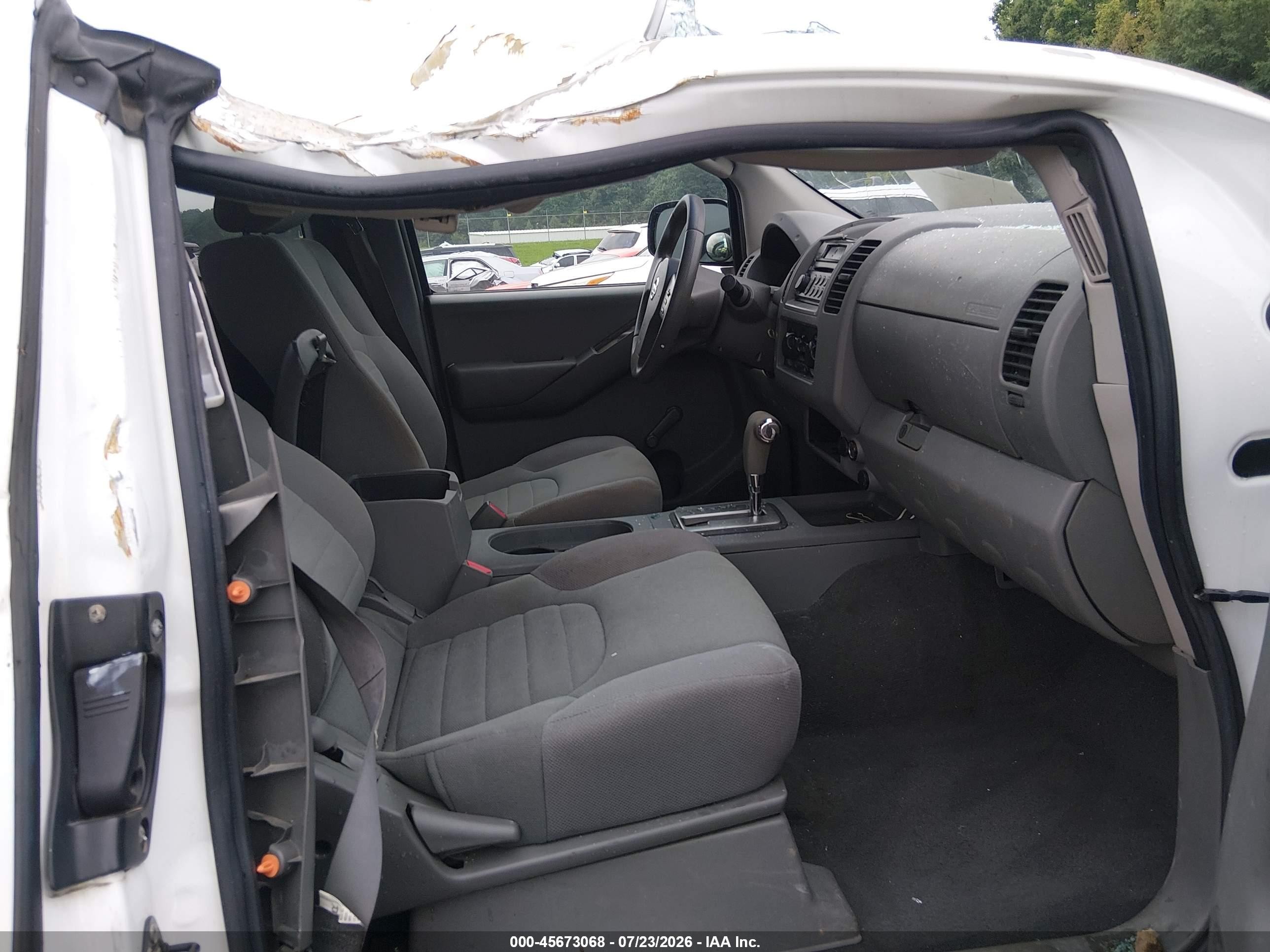 2006 Nissan Frontier Xe Белый vin: 1N6BD06T06C448726