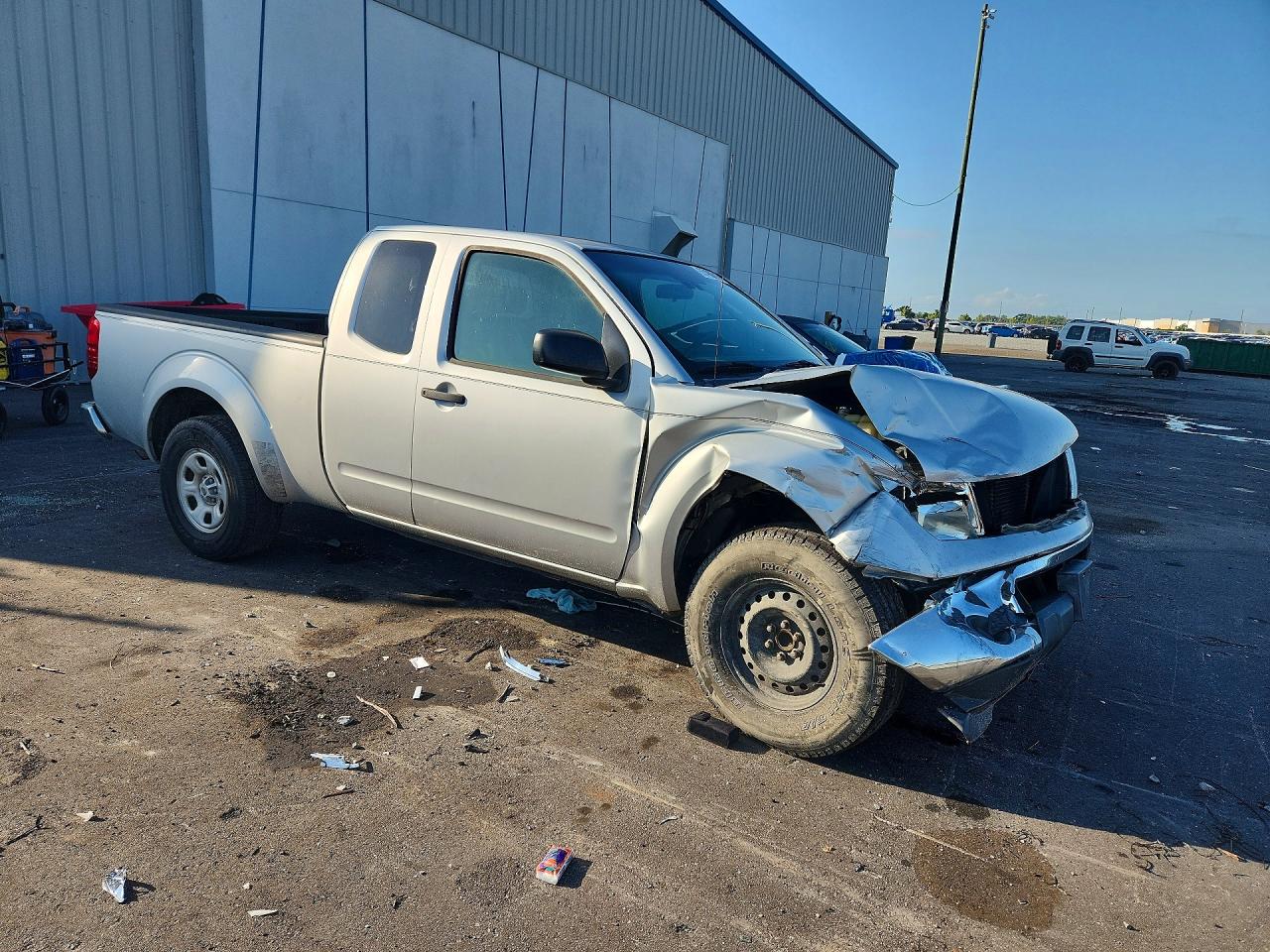 2007 Nissan Frontier Xe Silver vin: 1N6BD06T07C438053