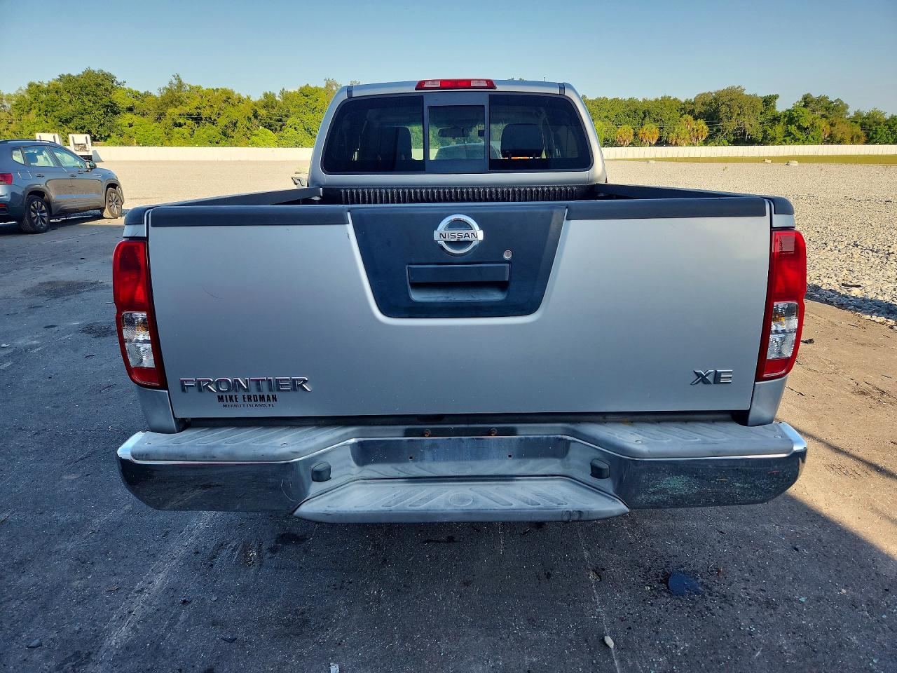 2007 Nissan Frontier Xe Silver vin: 1N6BD06T07C438053