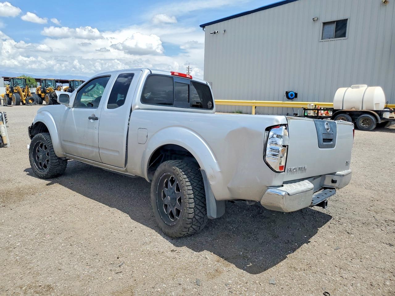 2009 Nissan Frontier Xe Silver vin: 1N6BD06T09C401040