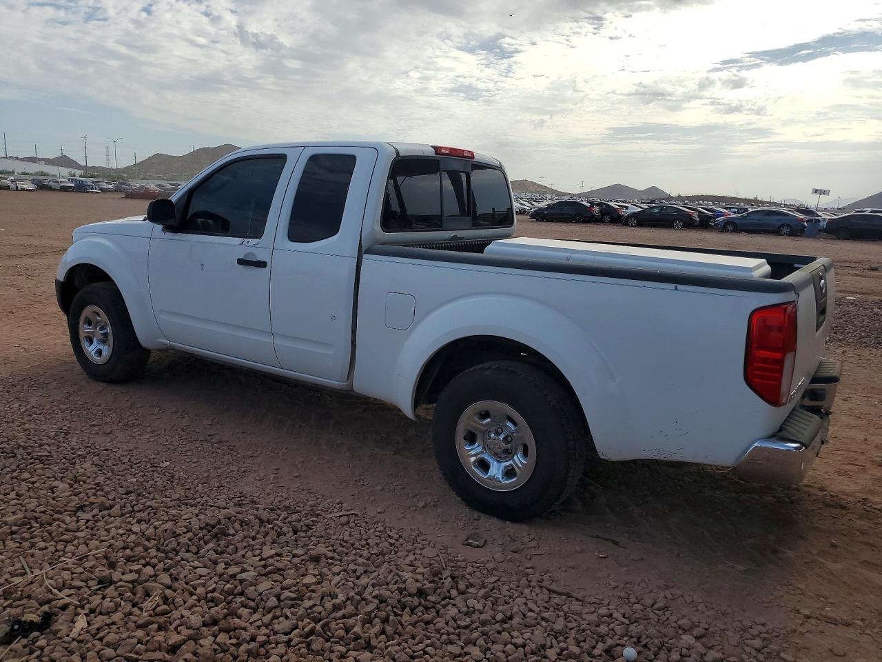 2005 Nissan Frontier Xe White vin: 1N6BD06T35C436228