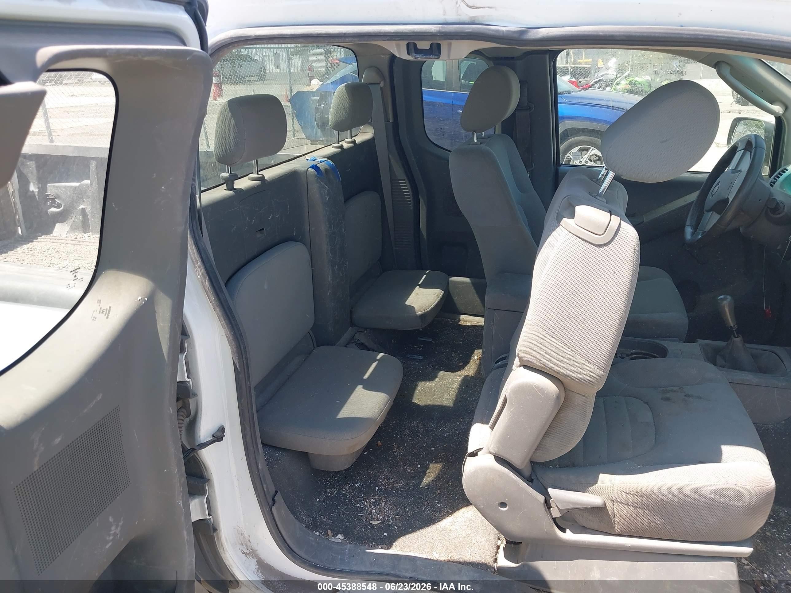 2008 Nissan Frontier Xe White vin: 1N6BD06T38C416677