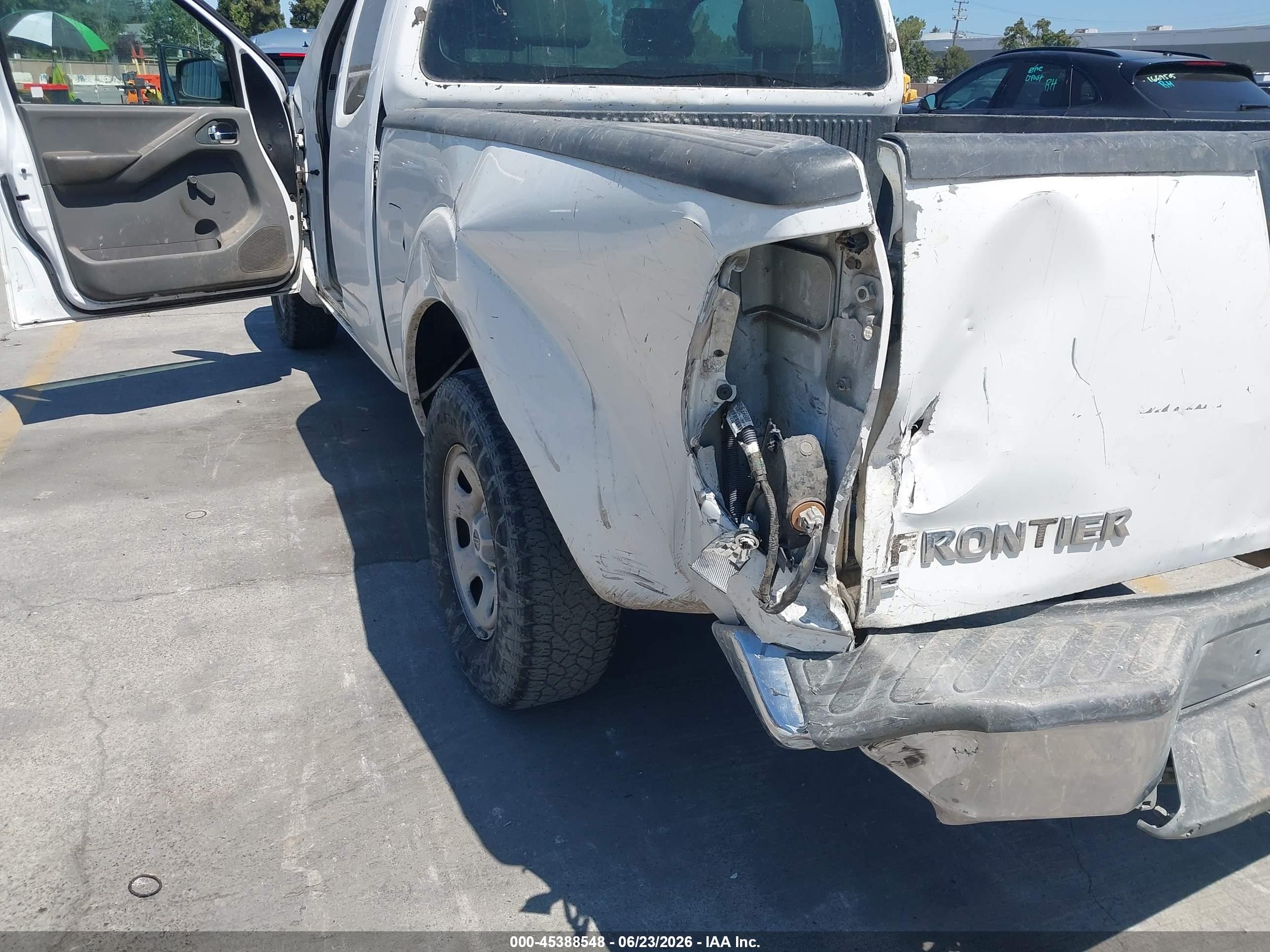 2008 Nissan Frontier Xe White vin: 1N6BD06T38C416677