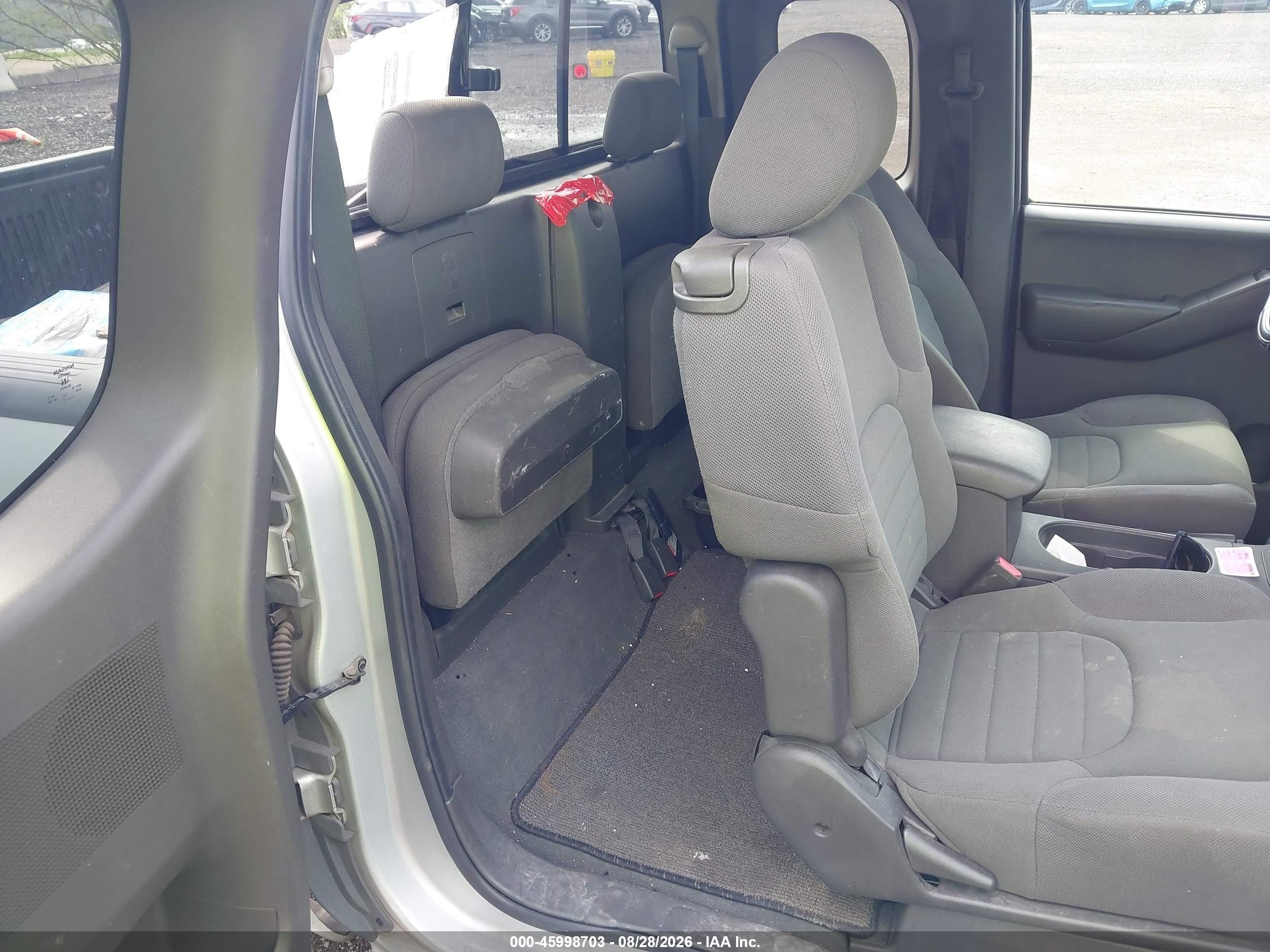 2007 Nissan Frontier Xe Silver vin: 1N6BD06T47C452327