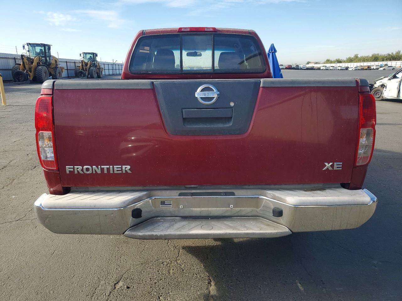 2008 Nissan Frontier Xe Red vin: 1N6BD06T48C412511